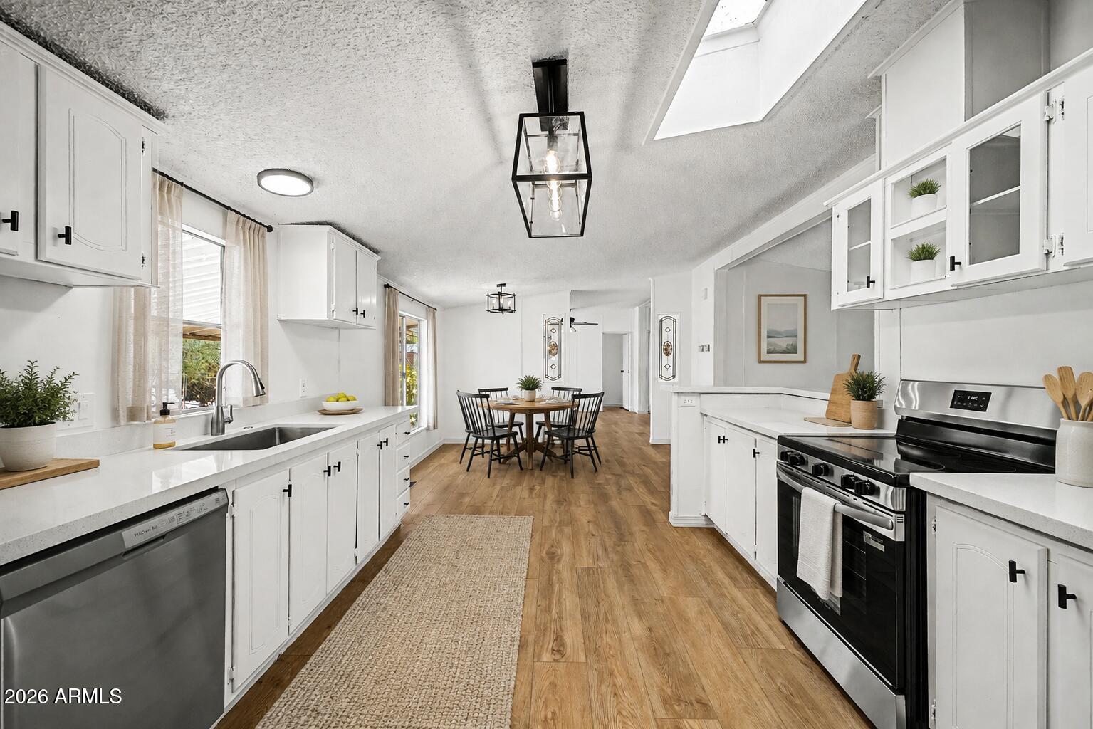 22324 W SUNSHINE Drive, Wittmann, AZ 85361
