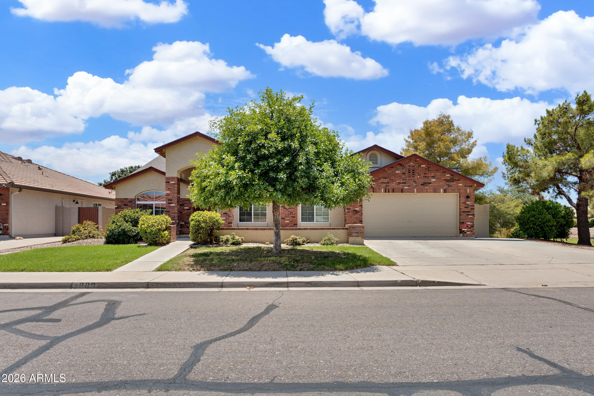 3889 E MEADOW LAND Drive, San Tan Valley, AZ 85140