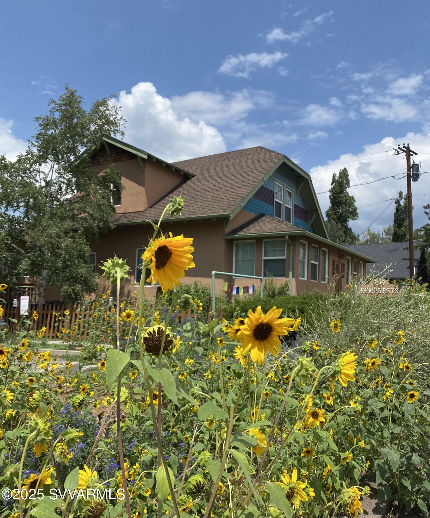 309 N HUMPHREYS Street, Flagstaff, AZ 86001