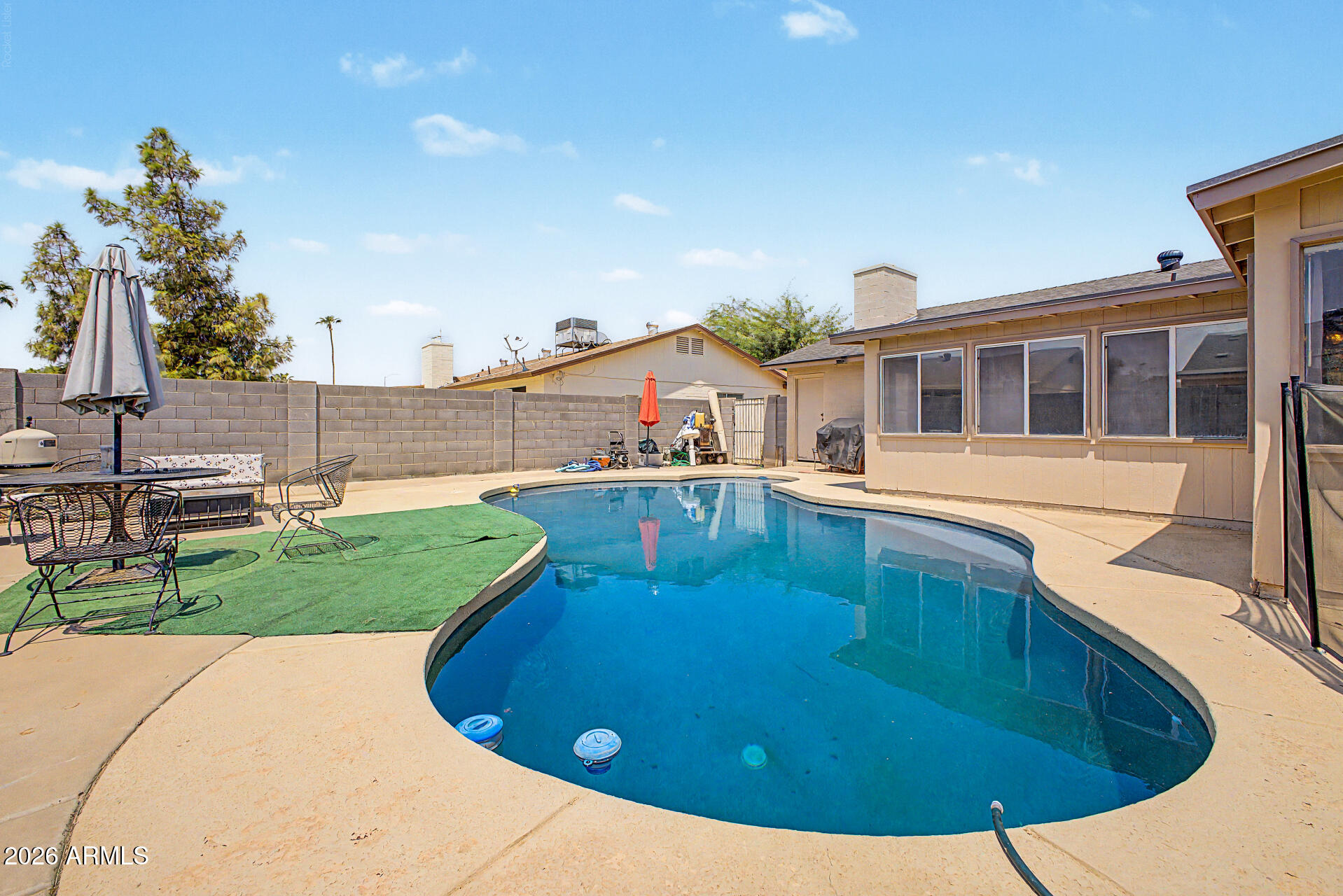 701 W LOS LAGOS VISTA Avenue, Mesa, AZ 85210