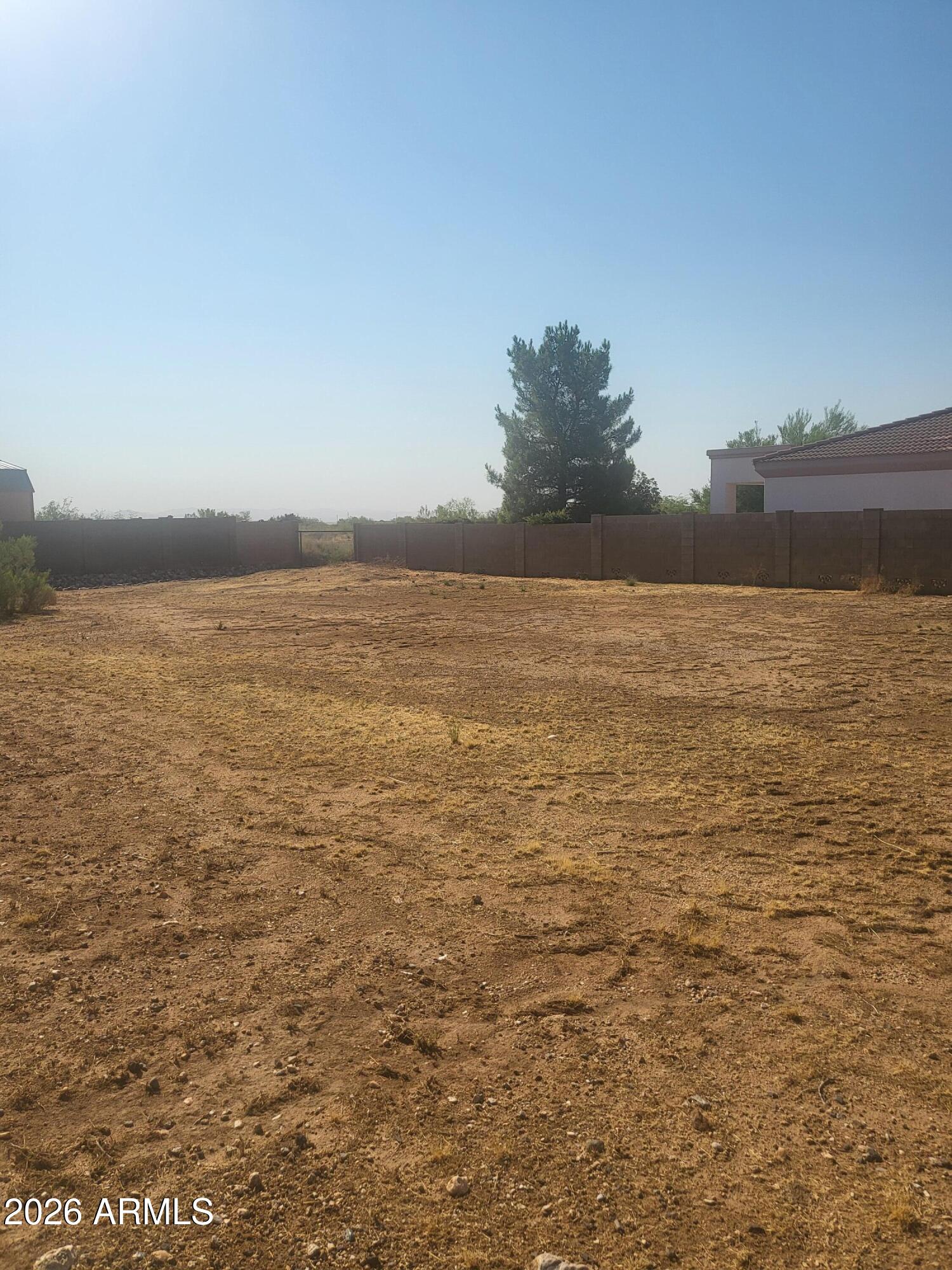 22541 W WEAVER VALLEY Drive 43, Congress, AZ 85332