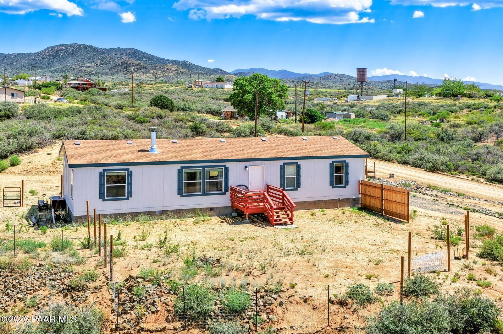 7580 W Stevenage Lane, Wilhoit, AZ 86332