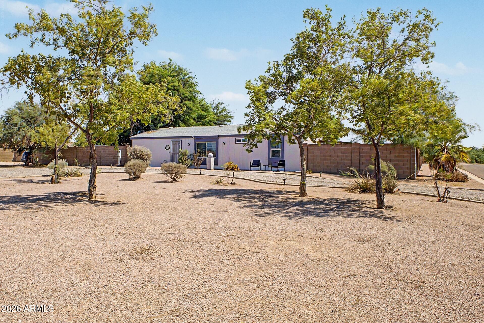 897 E Goldmine Lane, San Tan Valley, AZ 85140