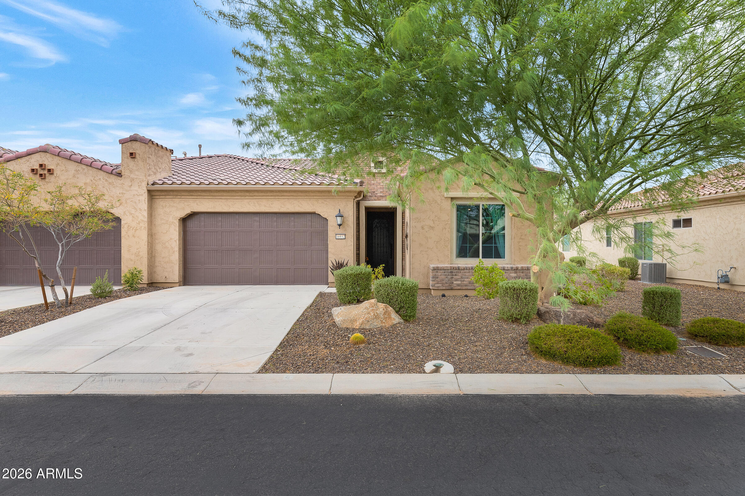 16932 W EARLL Drive, Goodyear, AZ 85395