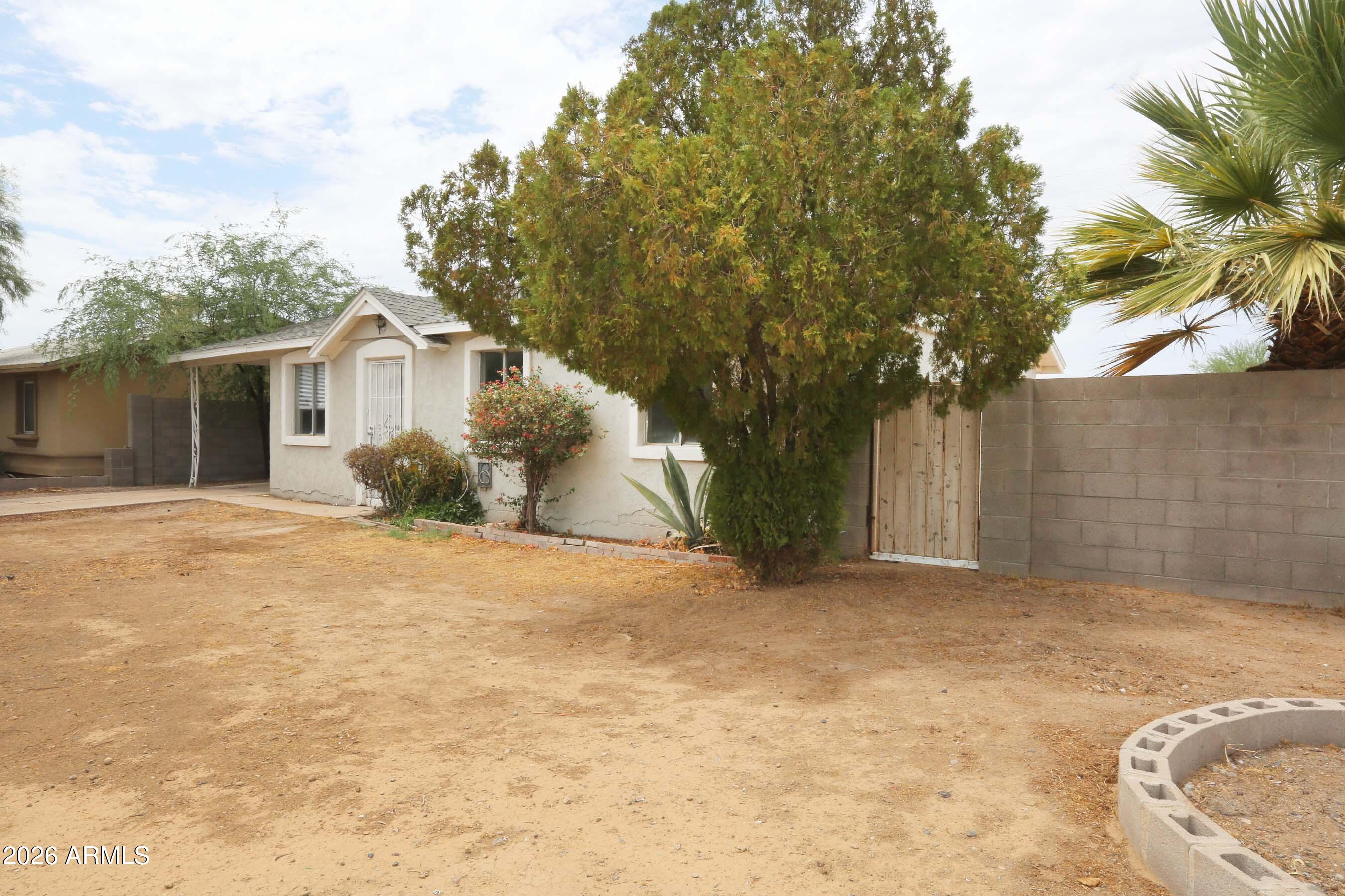 6902 W WOLF Street, Phoenix, AZ 85033
