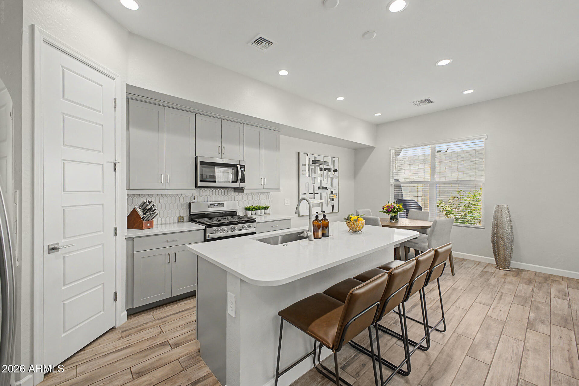 5060 E GALLOP Way, Scottsdale, AZ 85254