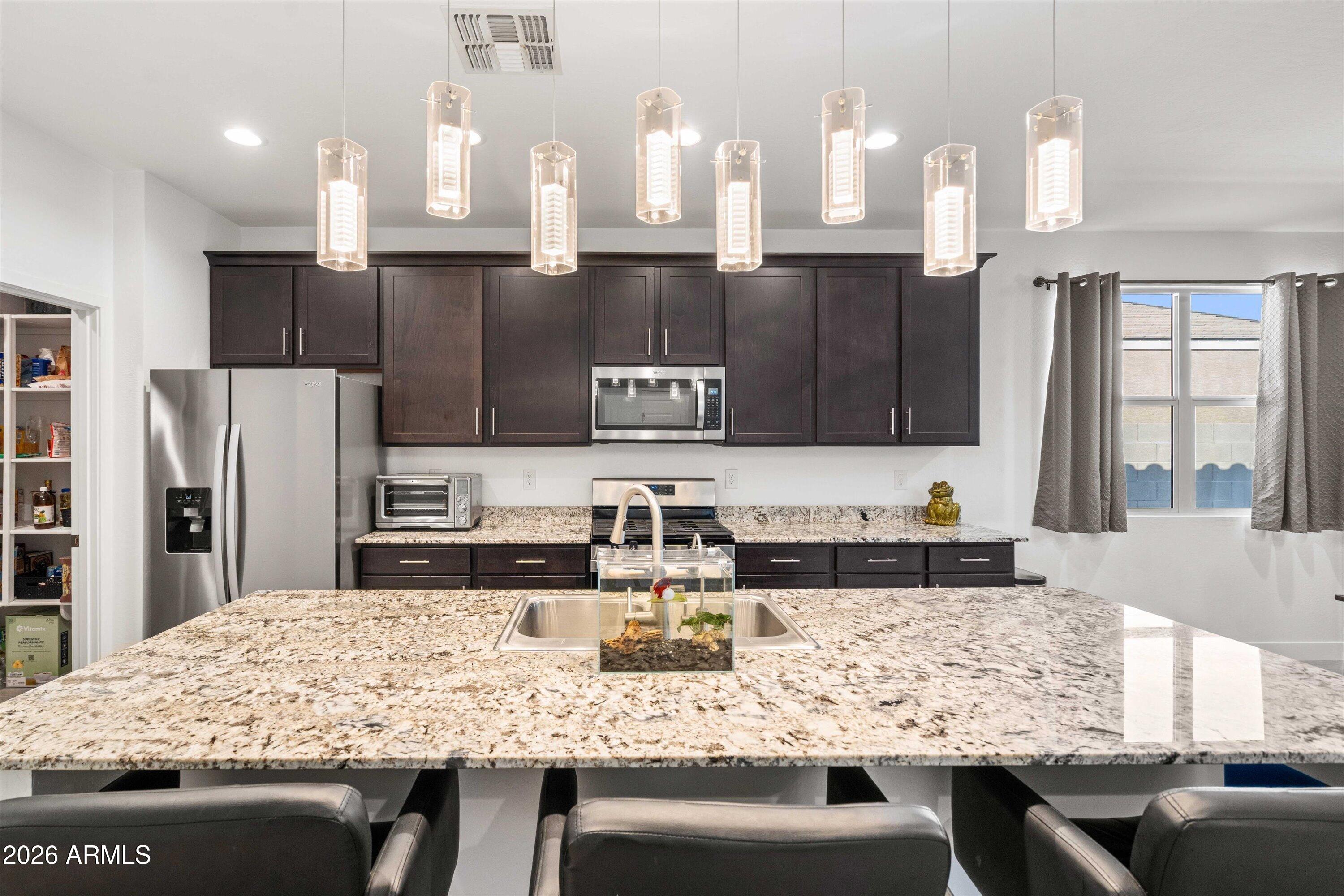 279 W SATINKA Drive, San Tan Valley, AZ 85140