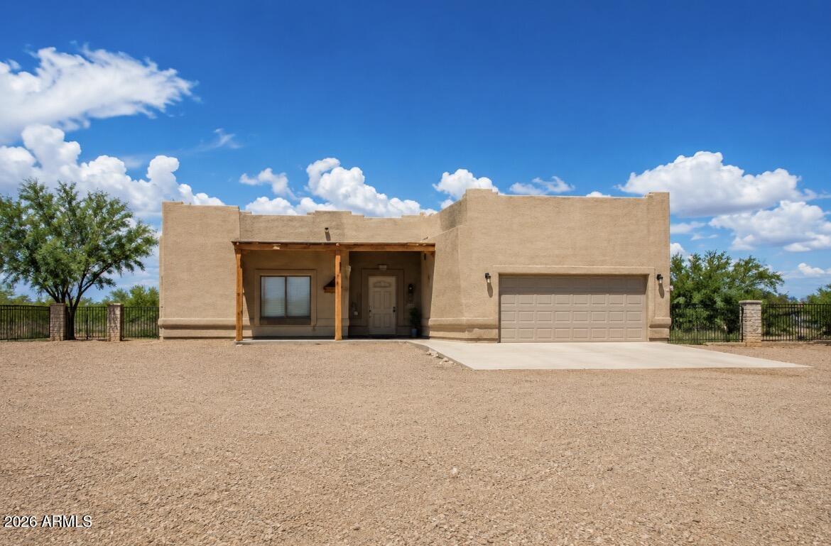 21804 W LAURA Street, Wittmann, AZ 85361
