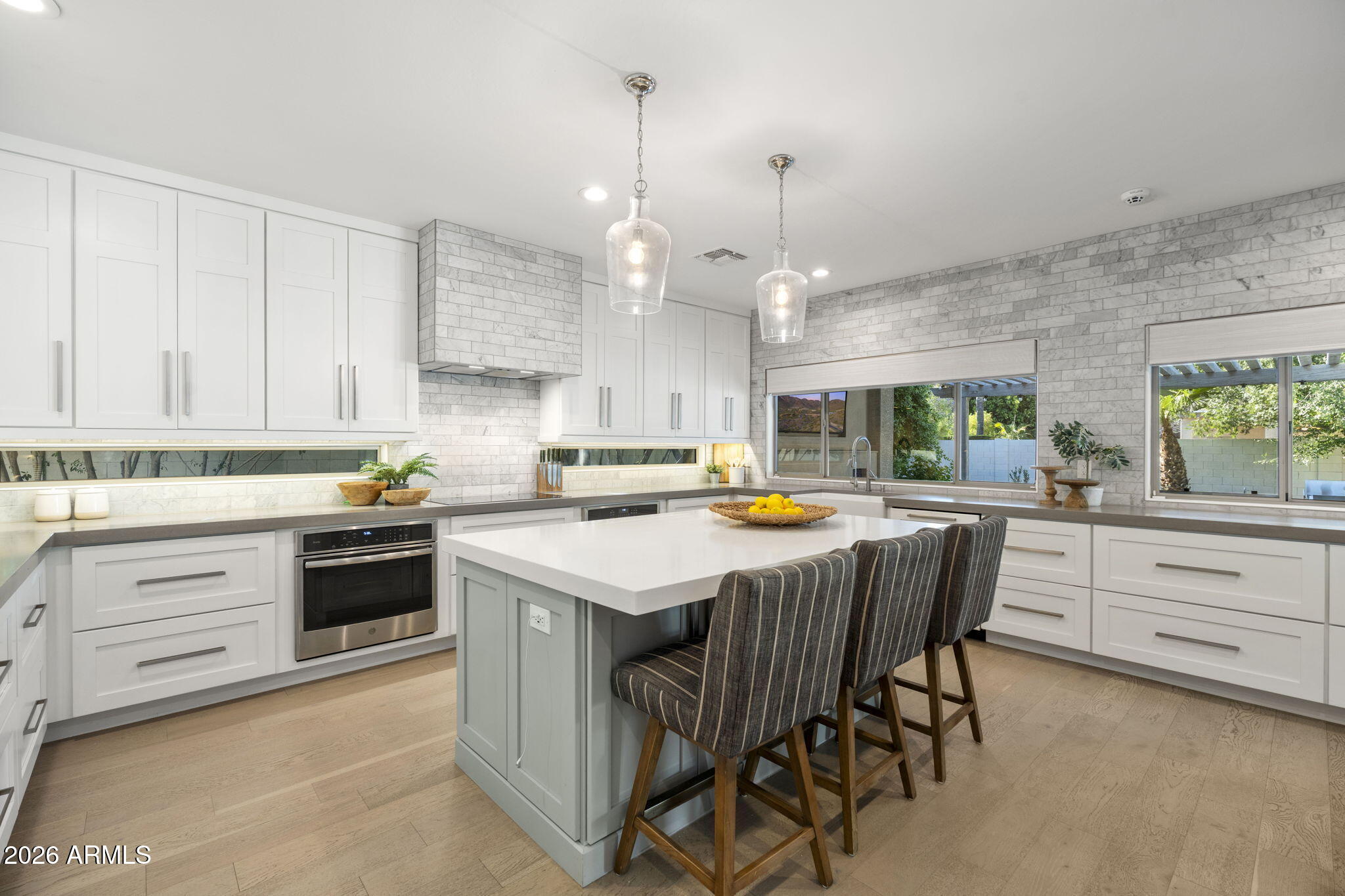 2682 W CARLA VISTA Drive, Chandler, AZ 85224