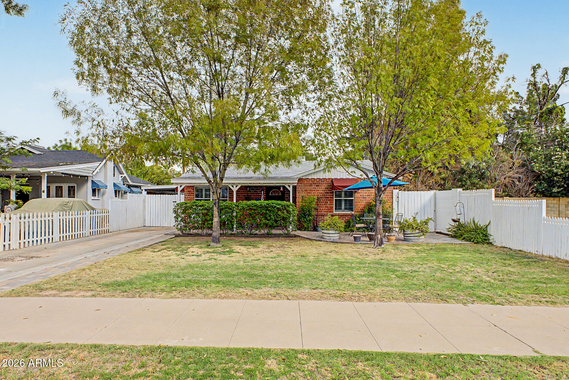 120 W 2ND Street, Mesa, AZ 85201