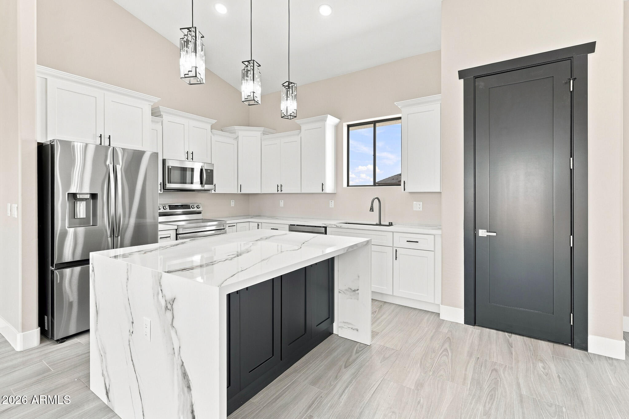 25886 W DENVER HILL Drive, Wittmann, AZ 85361