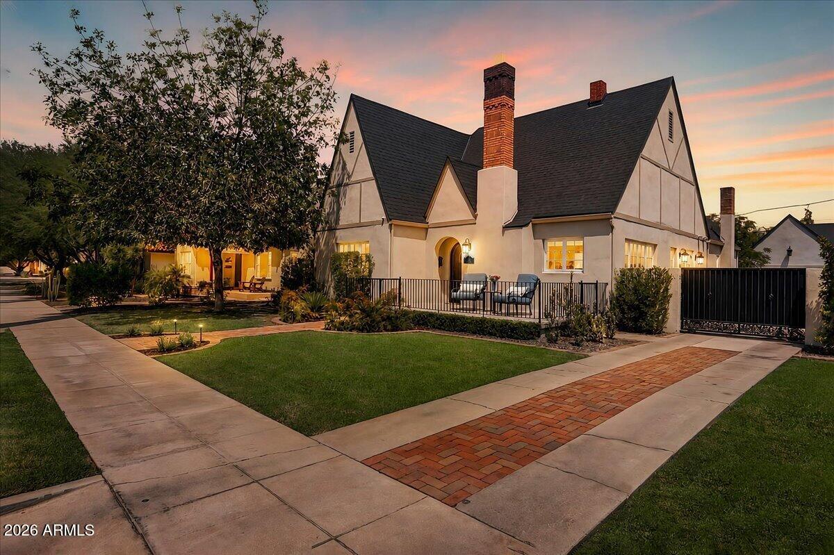 324 W MONTE VISTA Road, Phoenix, AZ 85003