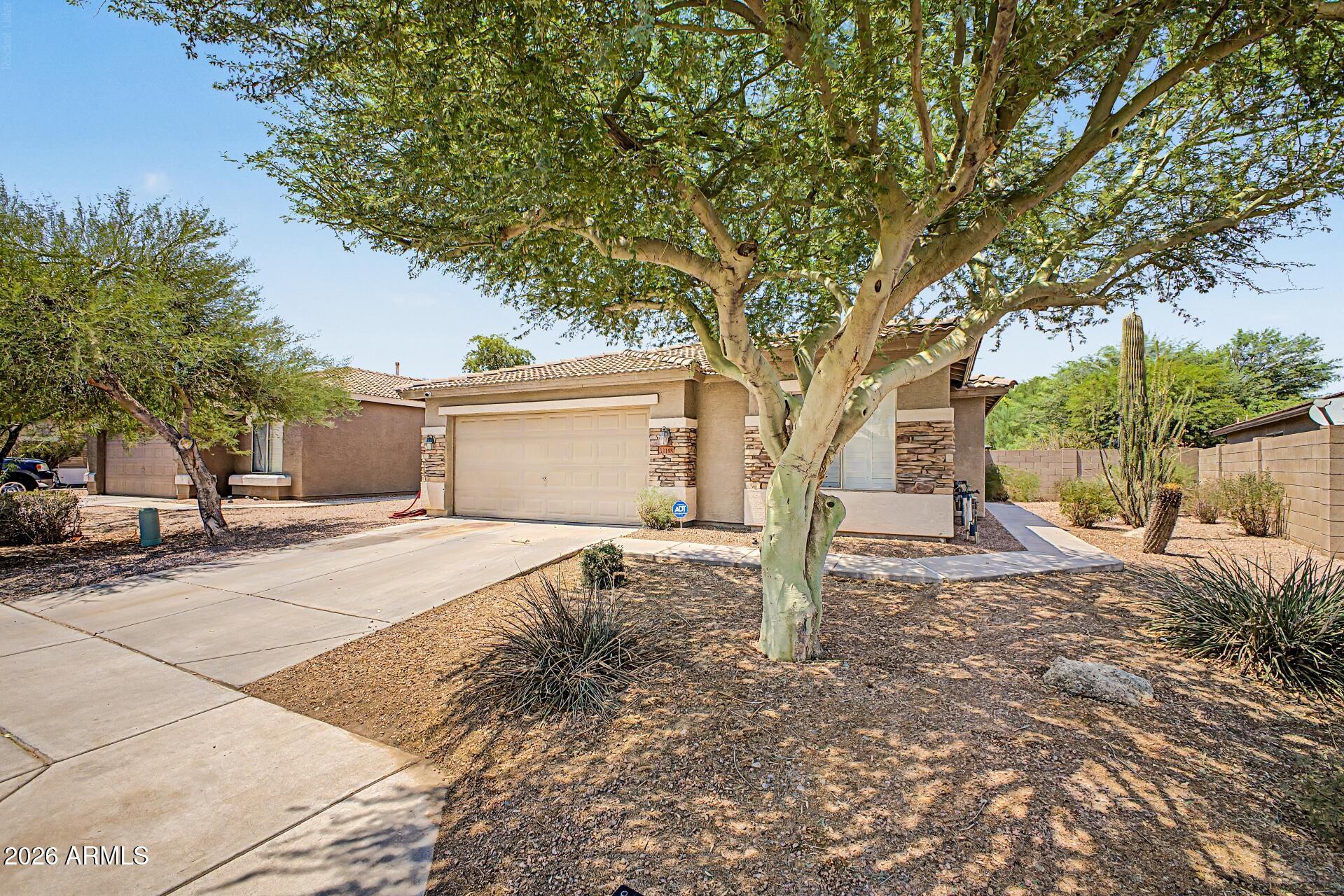 33198 N CAT HILLS Avenue, San Tan Valley, AZ 85144