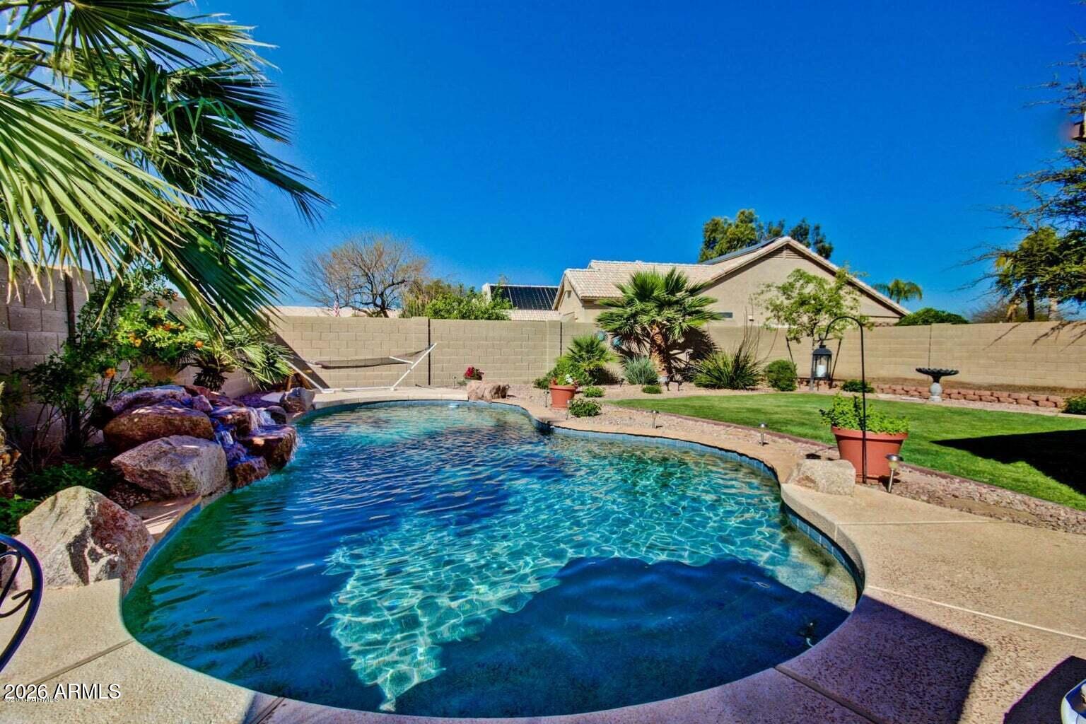 432 N VELERO Street, Chandler, AZ 85225