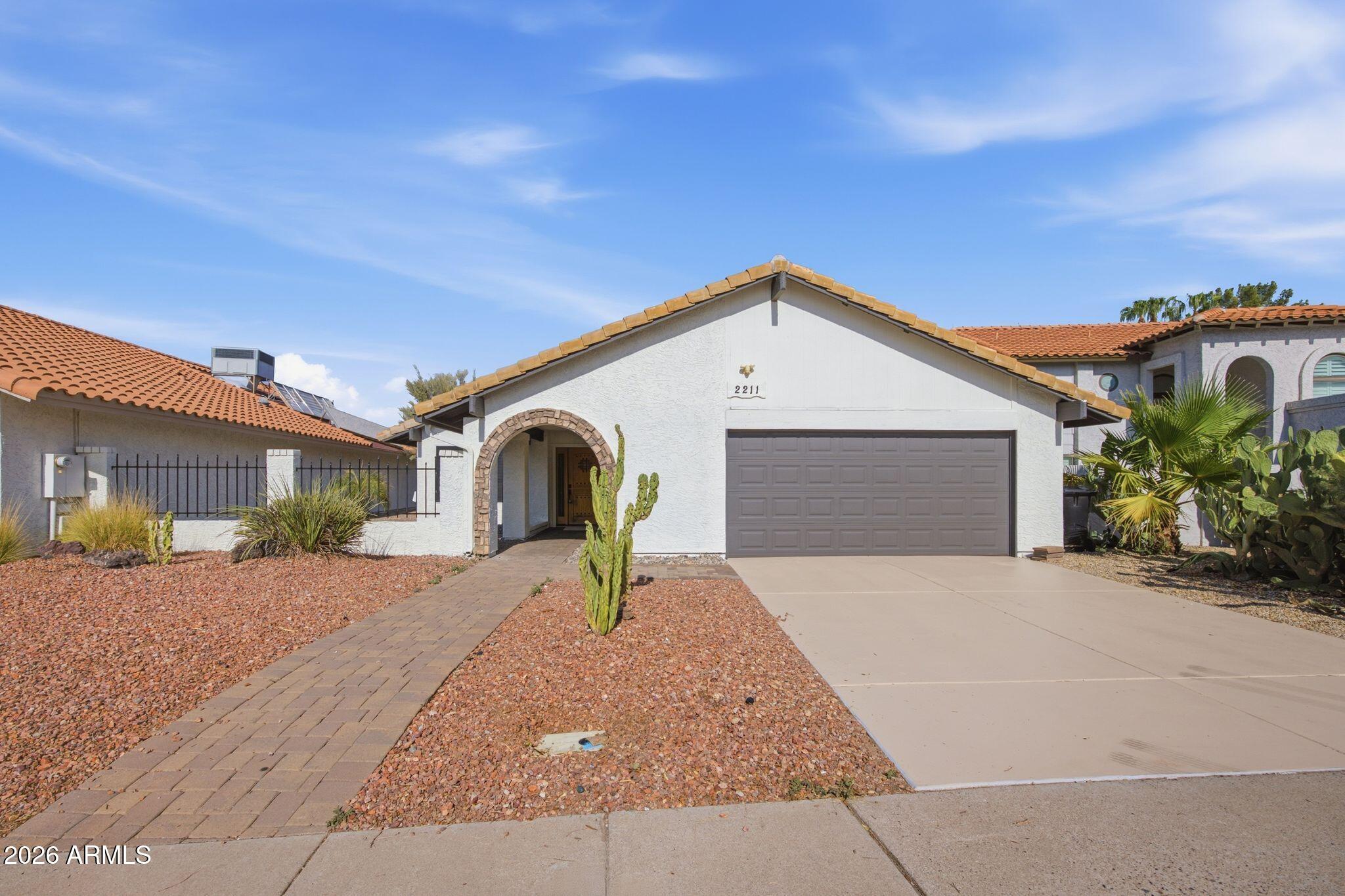 2211 S EL MARINO, Mesa, AZ 85202