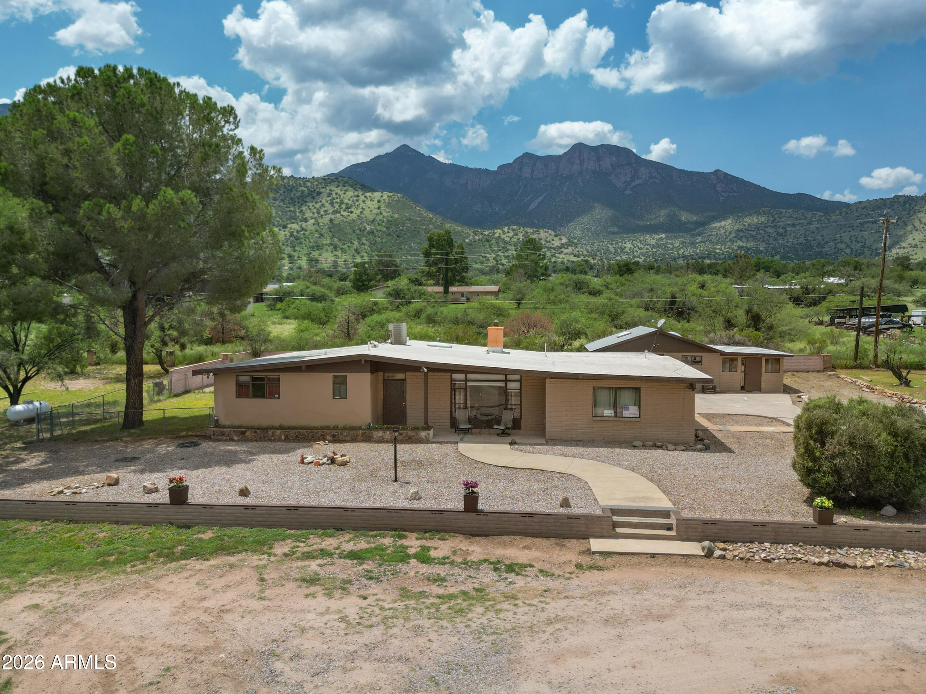 8056 S VATO Lane, Hereford, AZ 85615