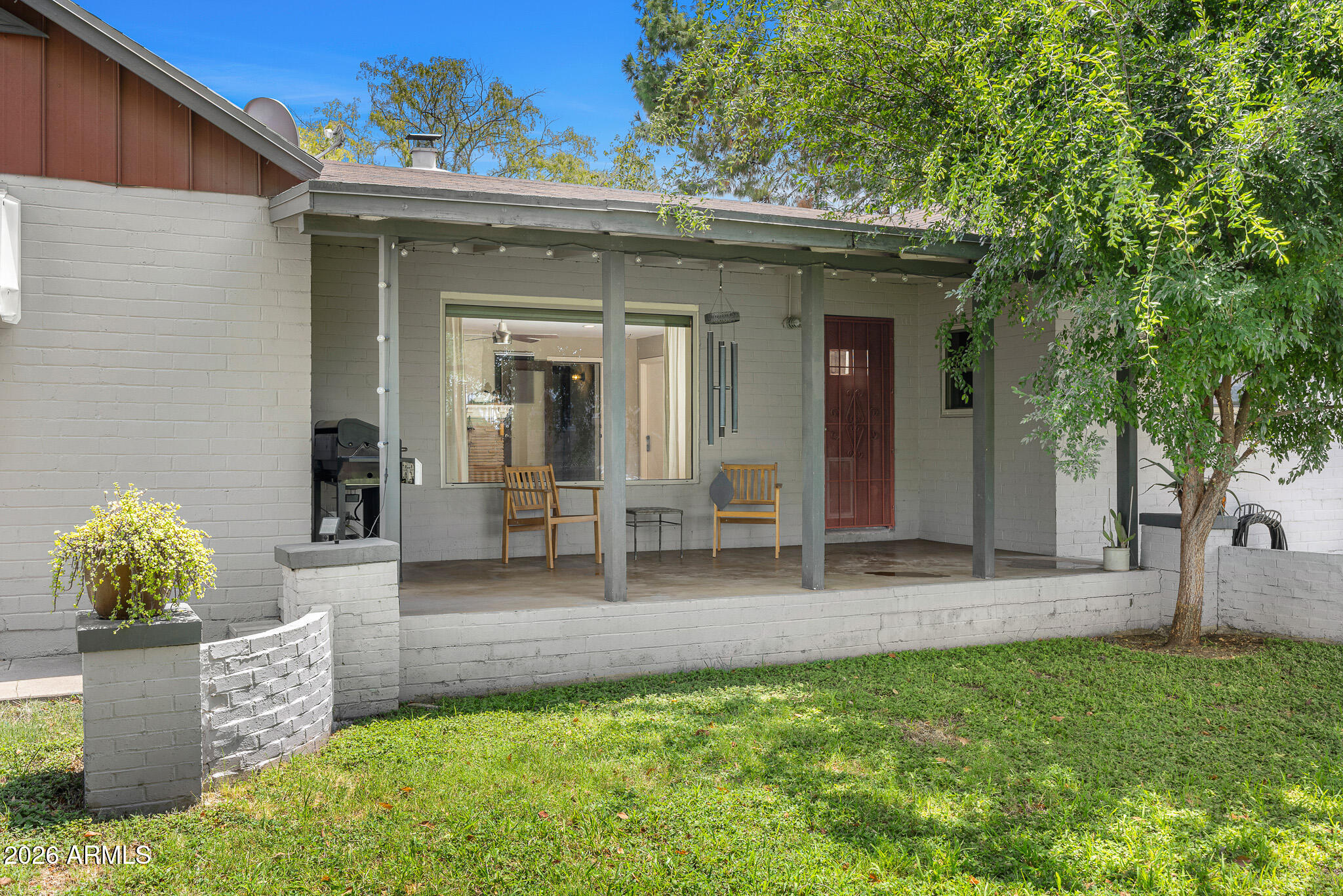 3205 E CLARENDON Avenue, Phoenix, AZ 85018