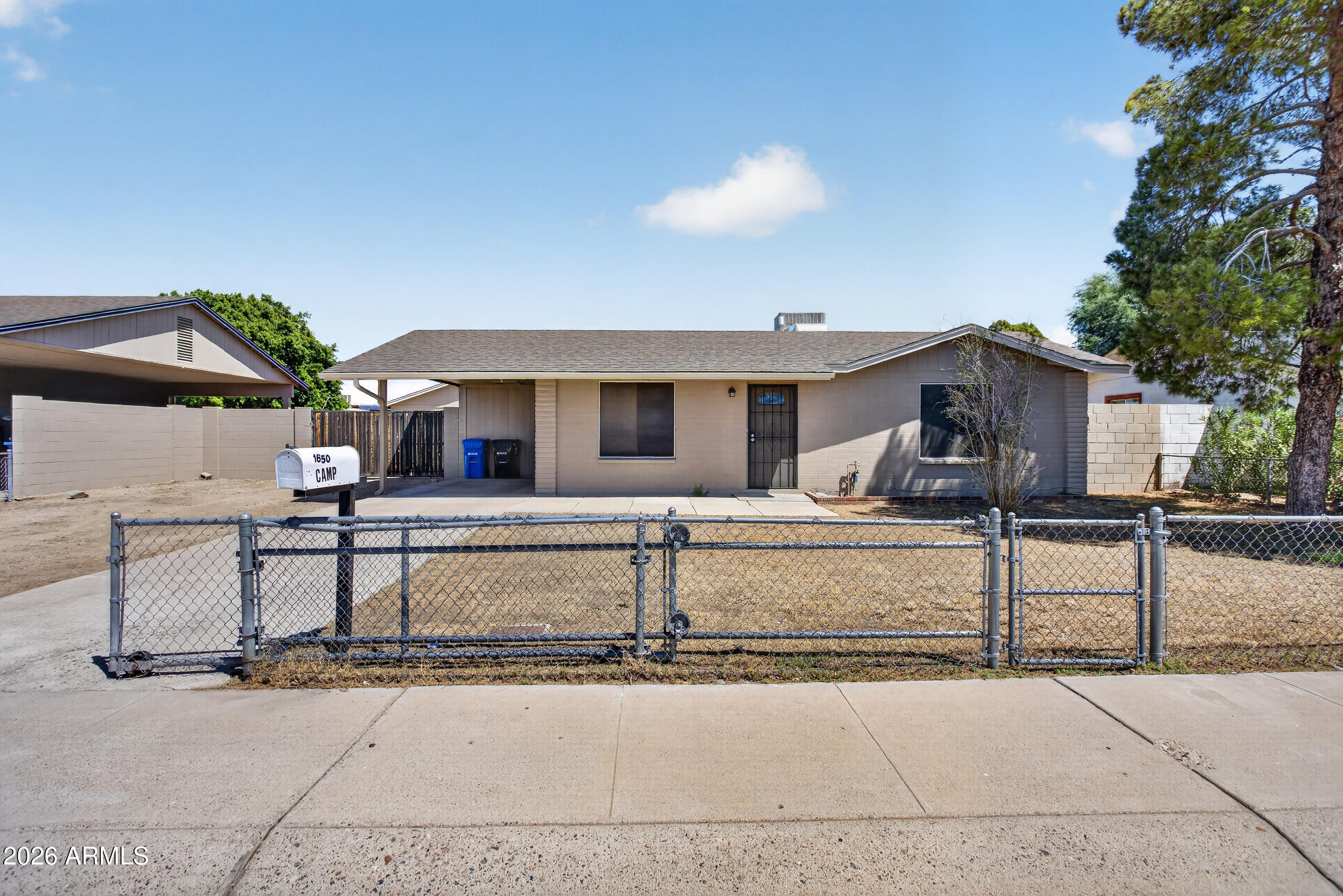 1650 W Campo Bello Drive, Phoenix, AZ 85023