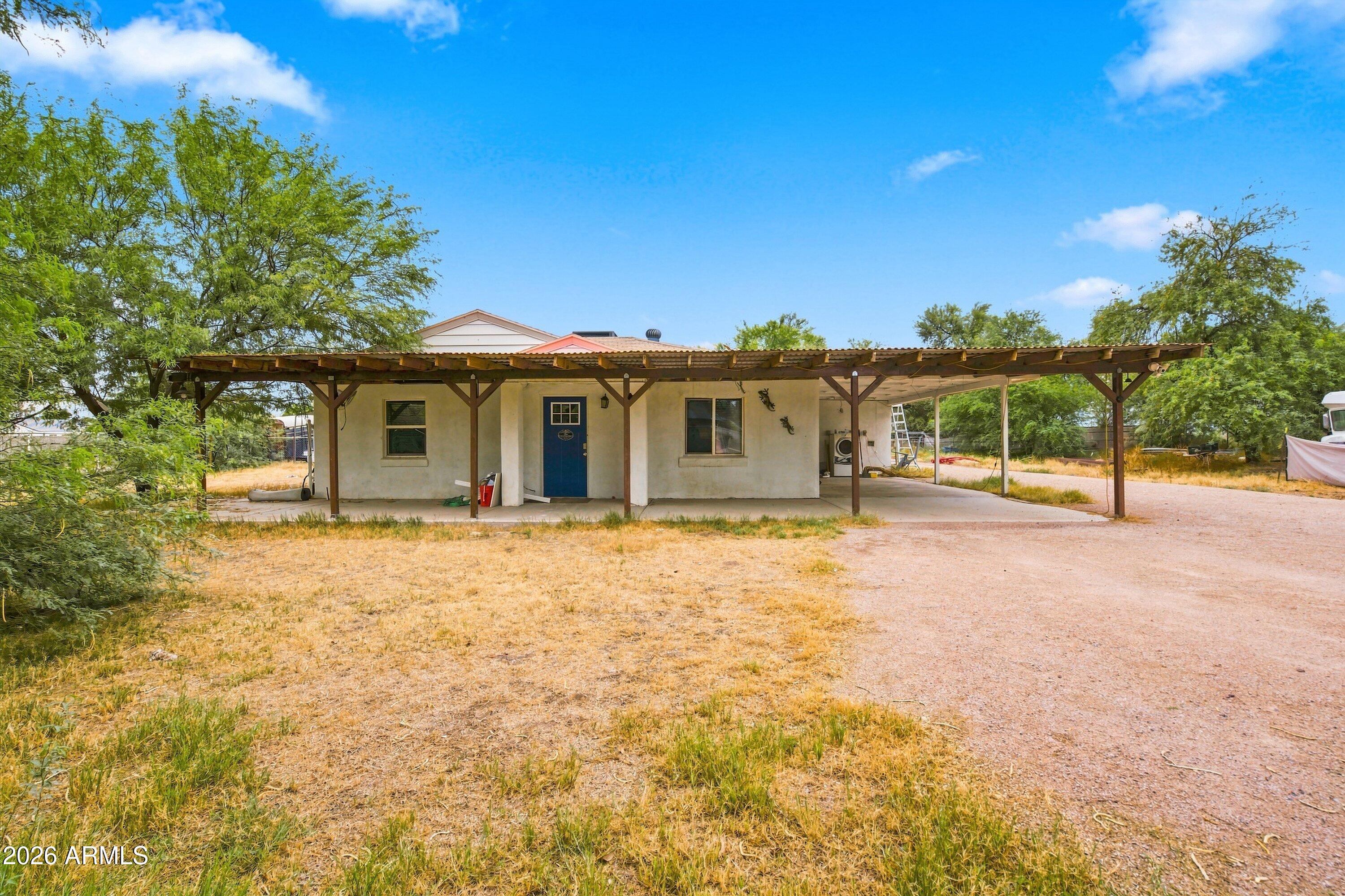 6306 W VINEYARD Road, Laveen, AZ 85339
