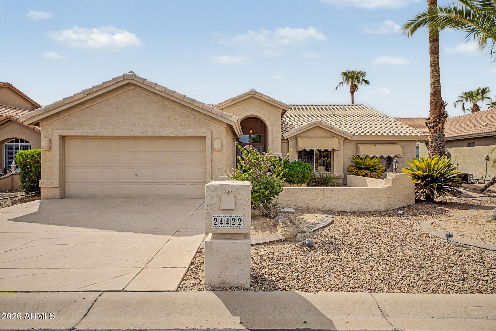 24422 S PARKSIDE Drive, Sun Lakes, AZ 85248
