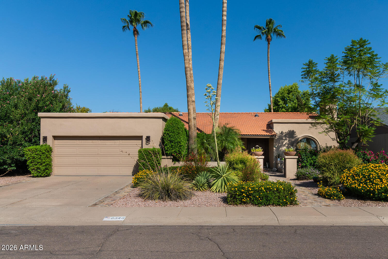 8340 E SAN SIMON Drive, Scottsdale, AZ 85258