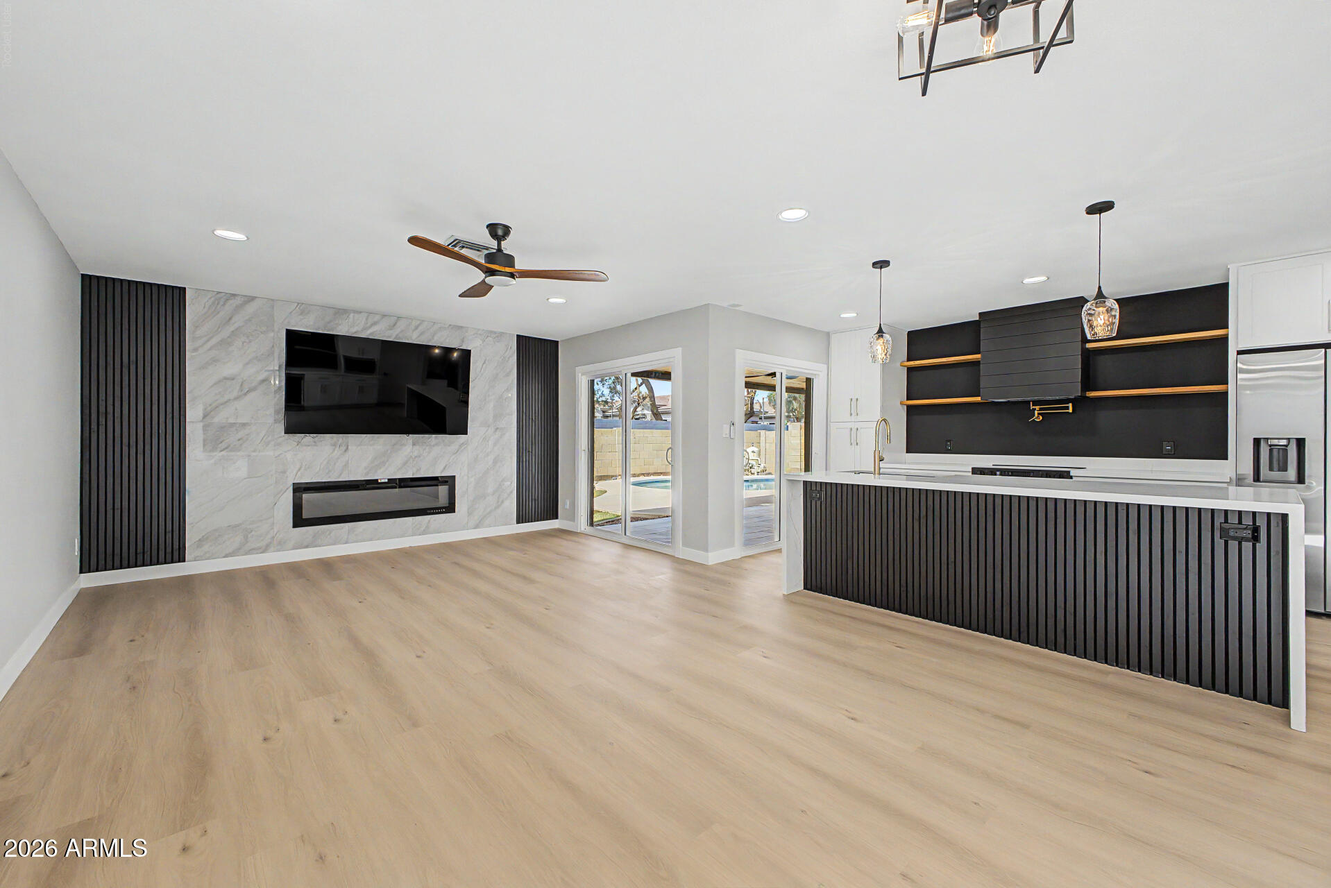 2136 E COLGATE Drive, Tempe, AZ 85283