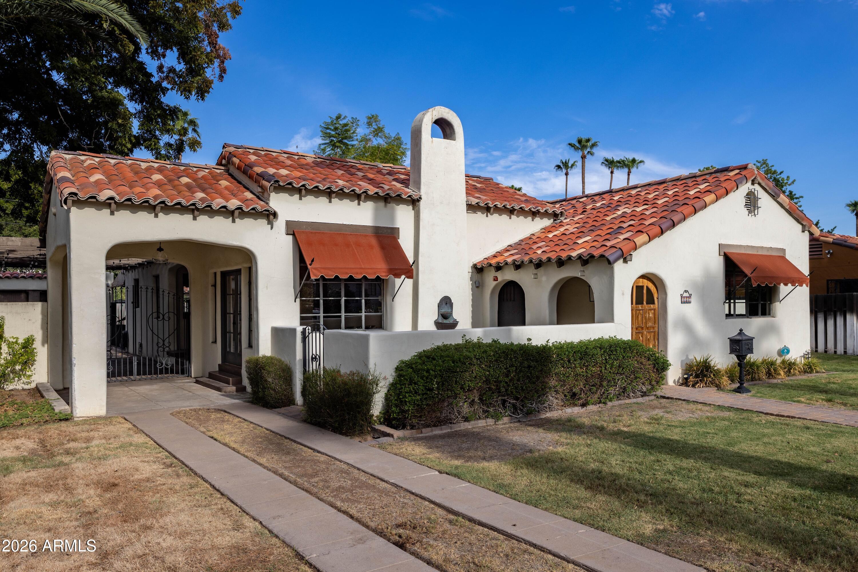 2207 N 11TH Avenue, Phoenix, AZ 85007