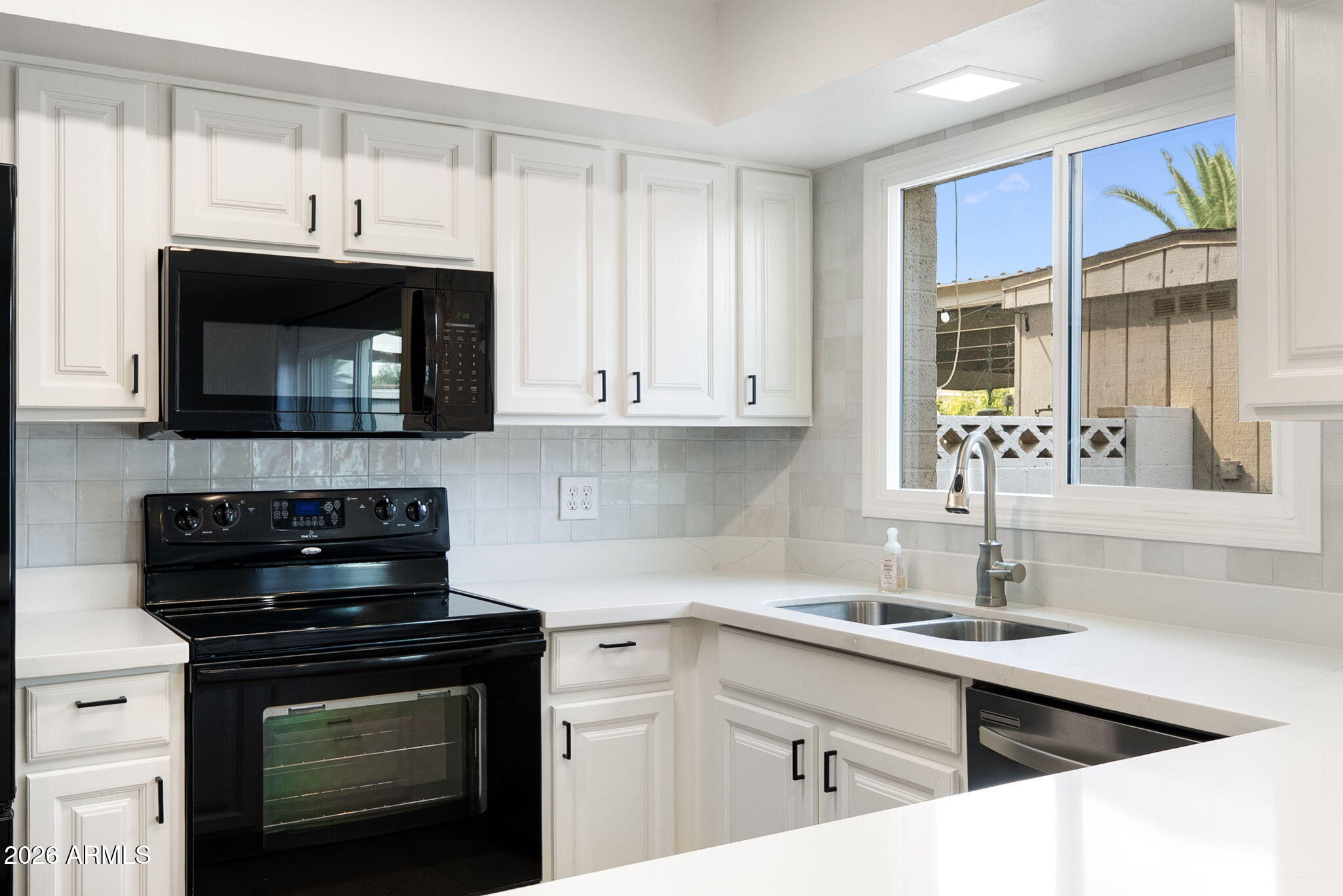 8548 E MCDONALD Drive, Scottsdale, AZ 85250