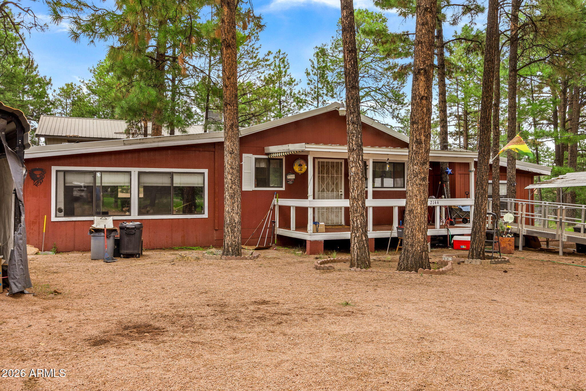 2144 INDIAN Trail, Overgaard, AZ 85933
