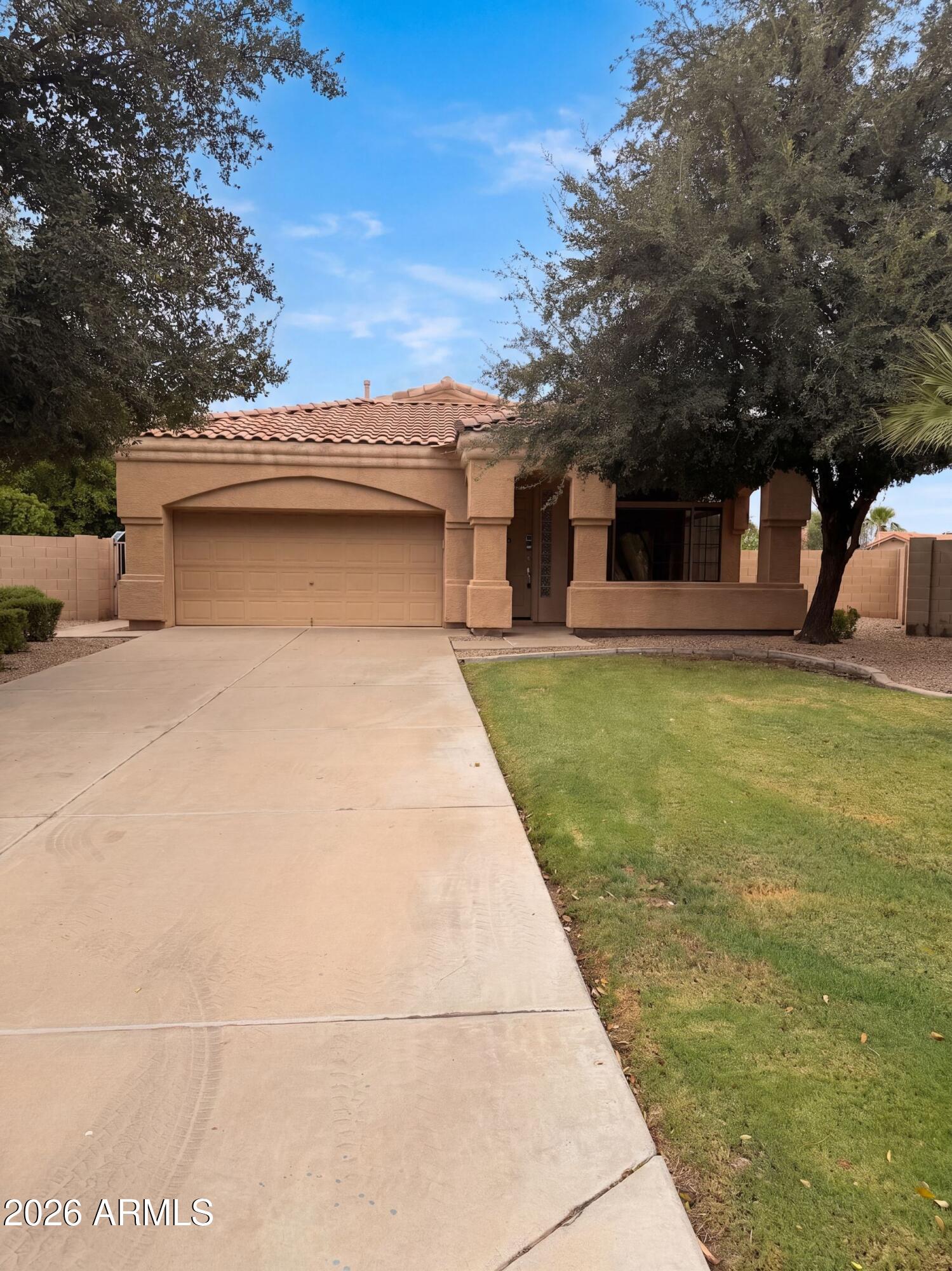 2090 W CORONA Drive, Chandler, AZ 85224