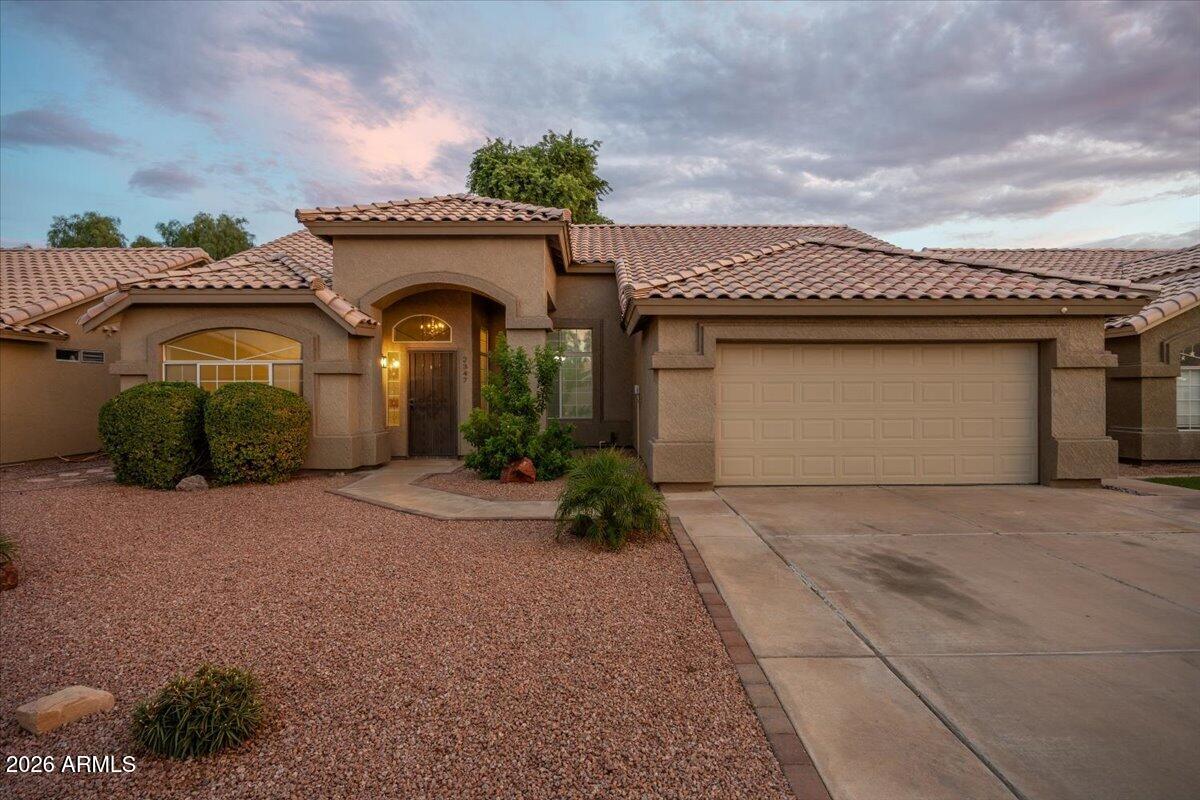 2347 E RANCH Road, Gilbert, AZ 85296
