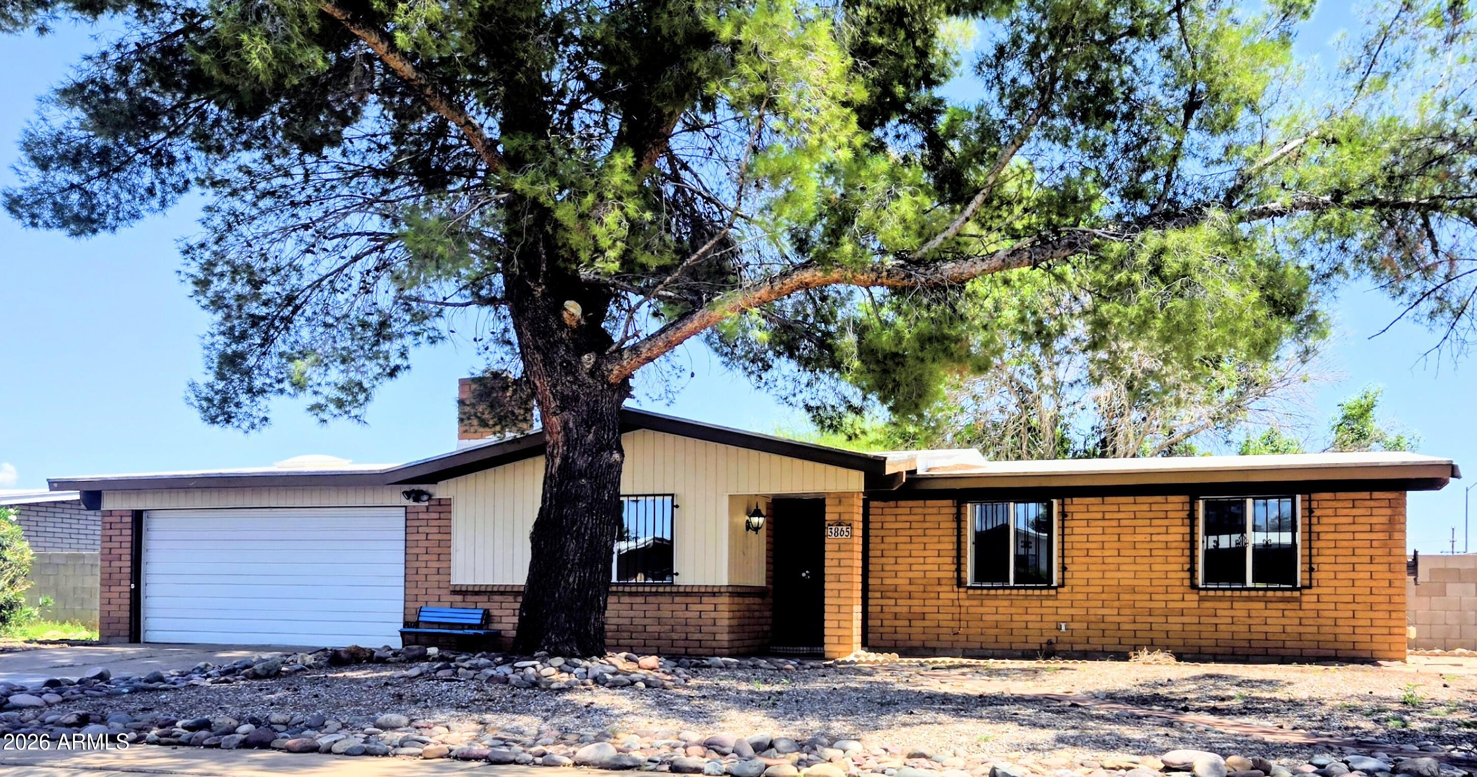 3865 REDWING Place, Sierra Vista, AZ 85635