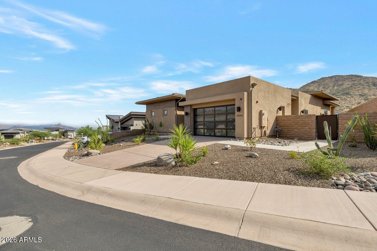 14141 E HIGHLAND Avenue, Fountain Hills, AZ 85268