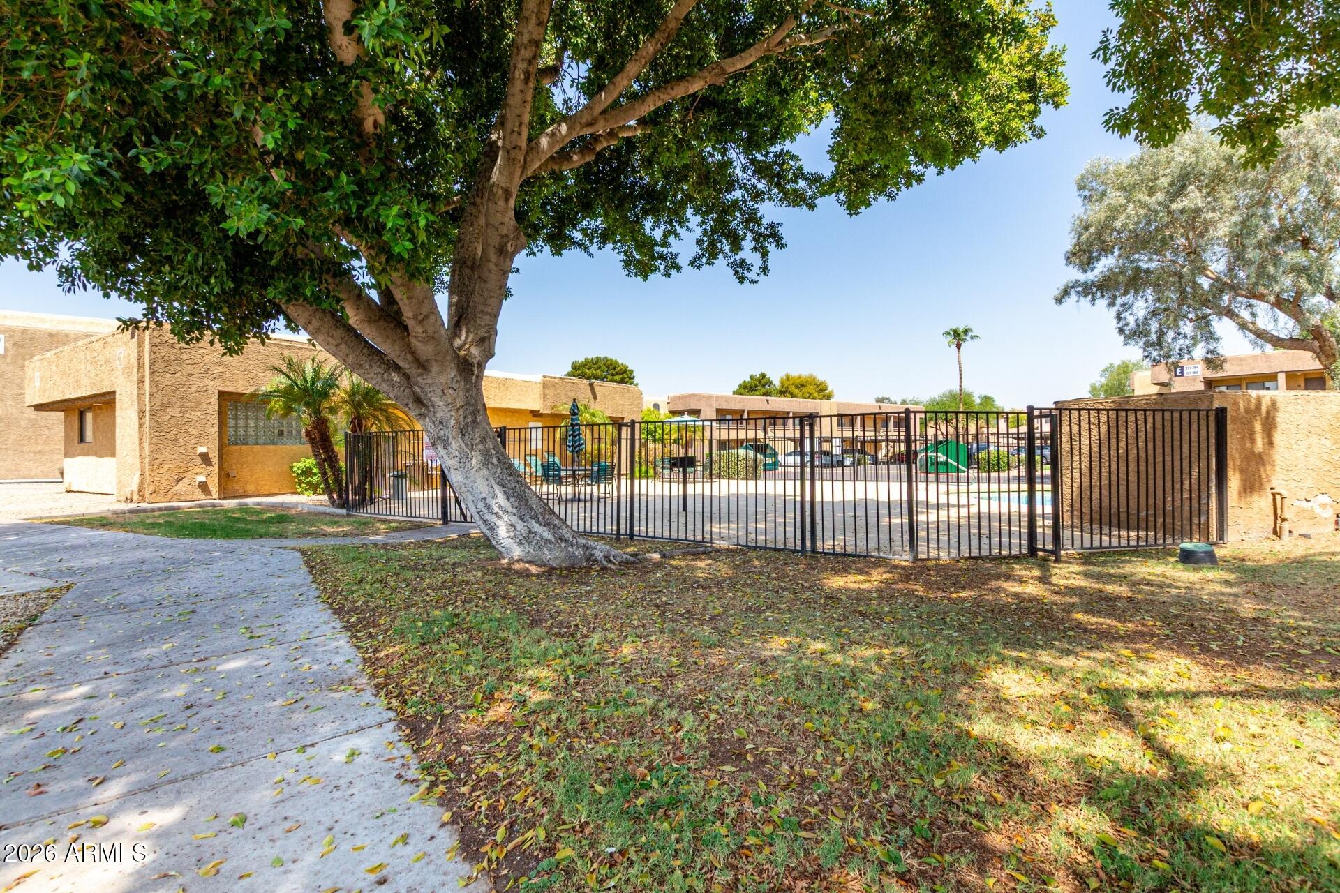 3601 W TIERRA BUENA Lane 227, Phoenix, AZ 85053