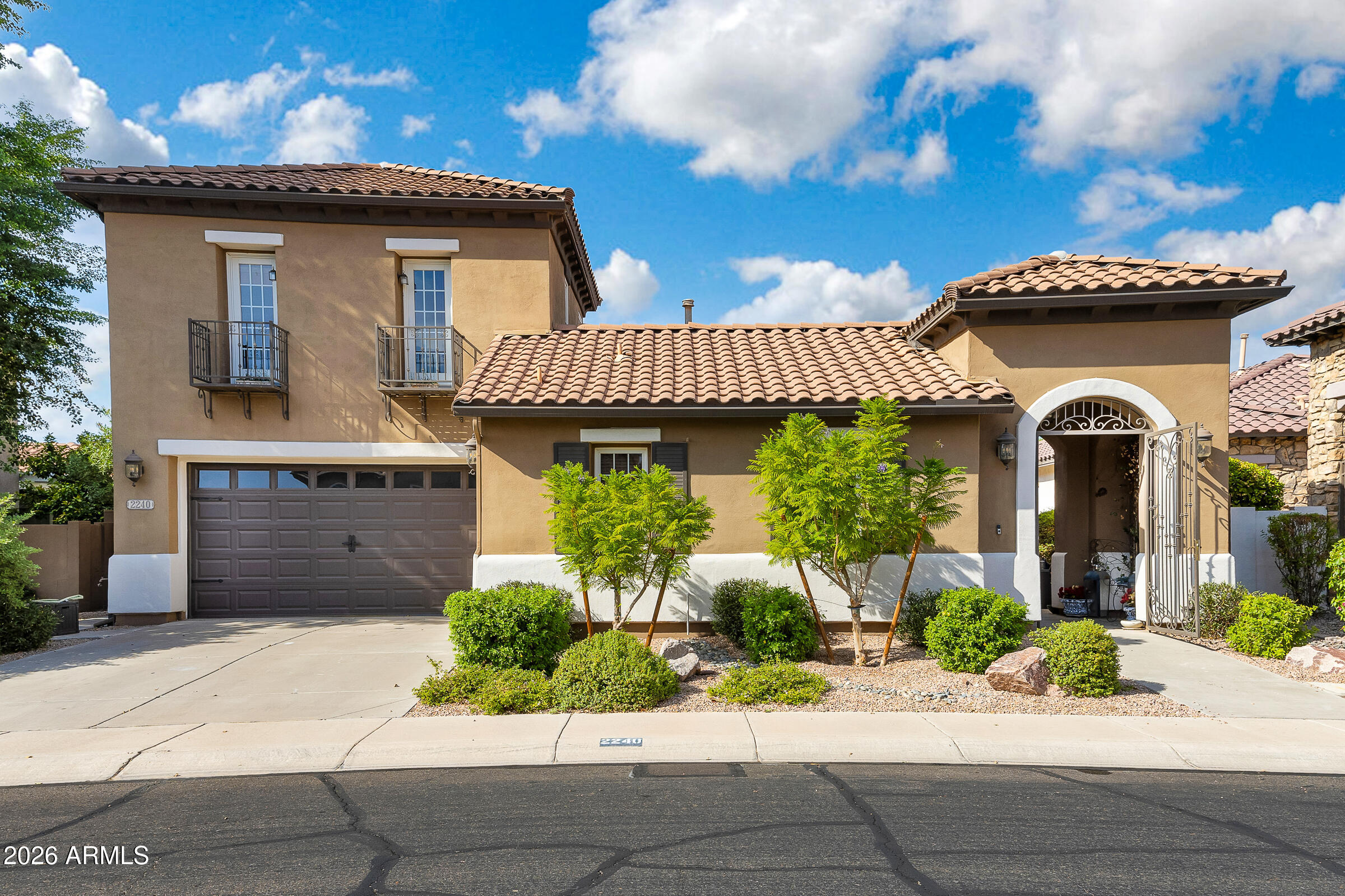 2240 E AZALEA Drive, Chandler, AZ 85286