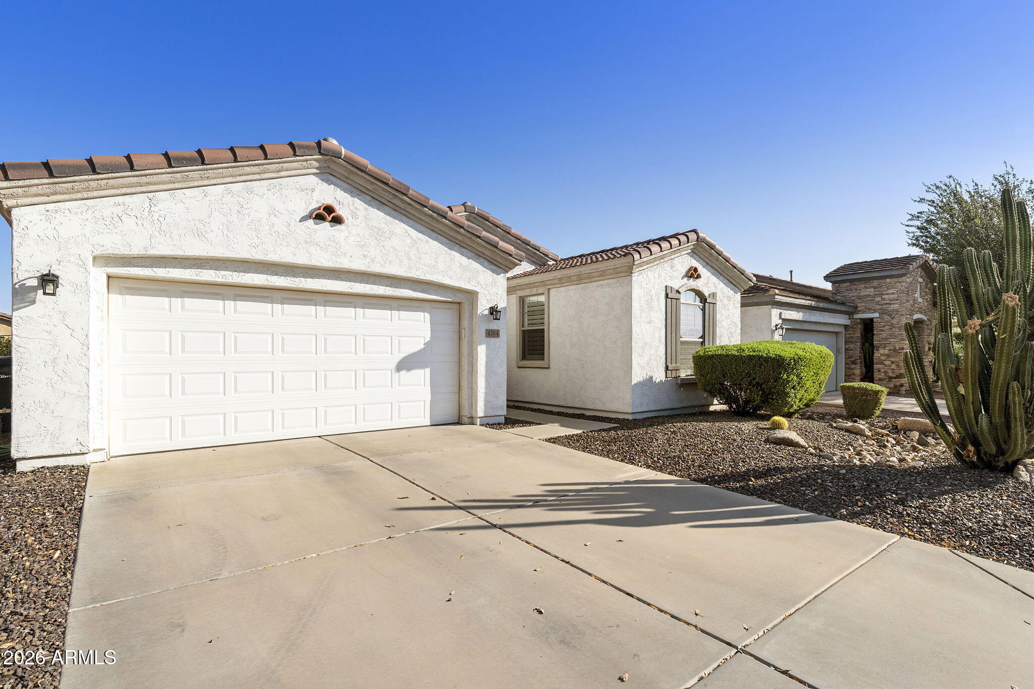 4284 E SOURWOOD Drive, Gilbert, AZ 85298