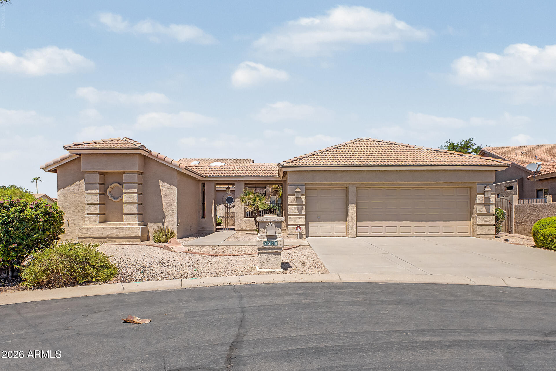 9528 E SUNMESA Court, Sun Lakes, AZ 85248