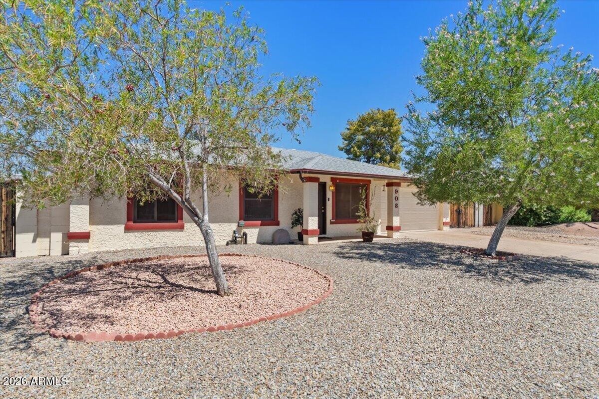908 W LAGUNA AZUL Avenue, Mesa, AZ 85210