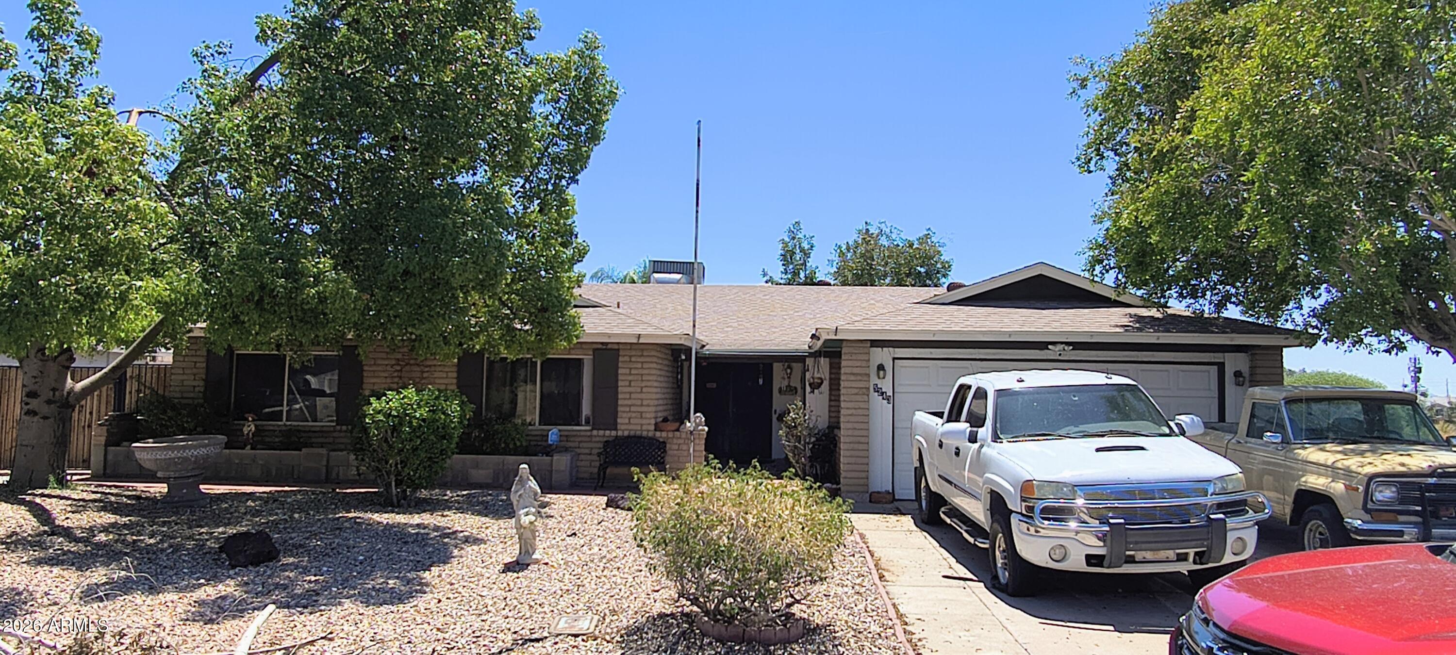 5243 W EL CAMINITO Drive, Glendale, AZ 85302