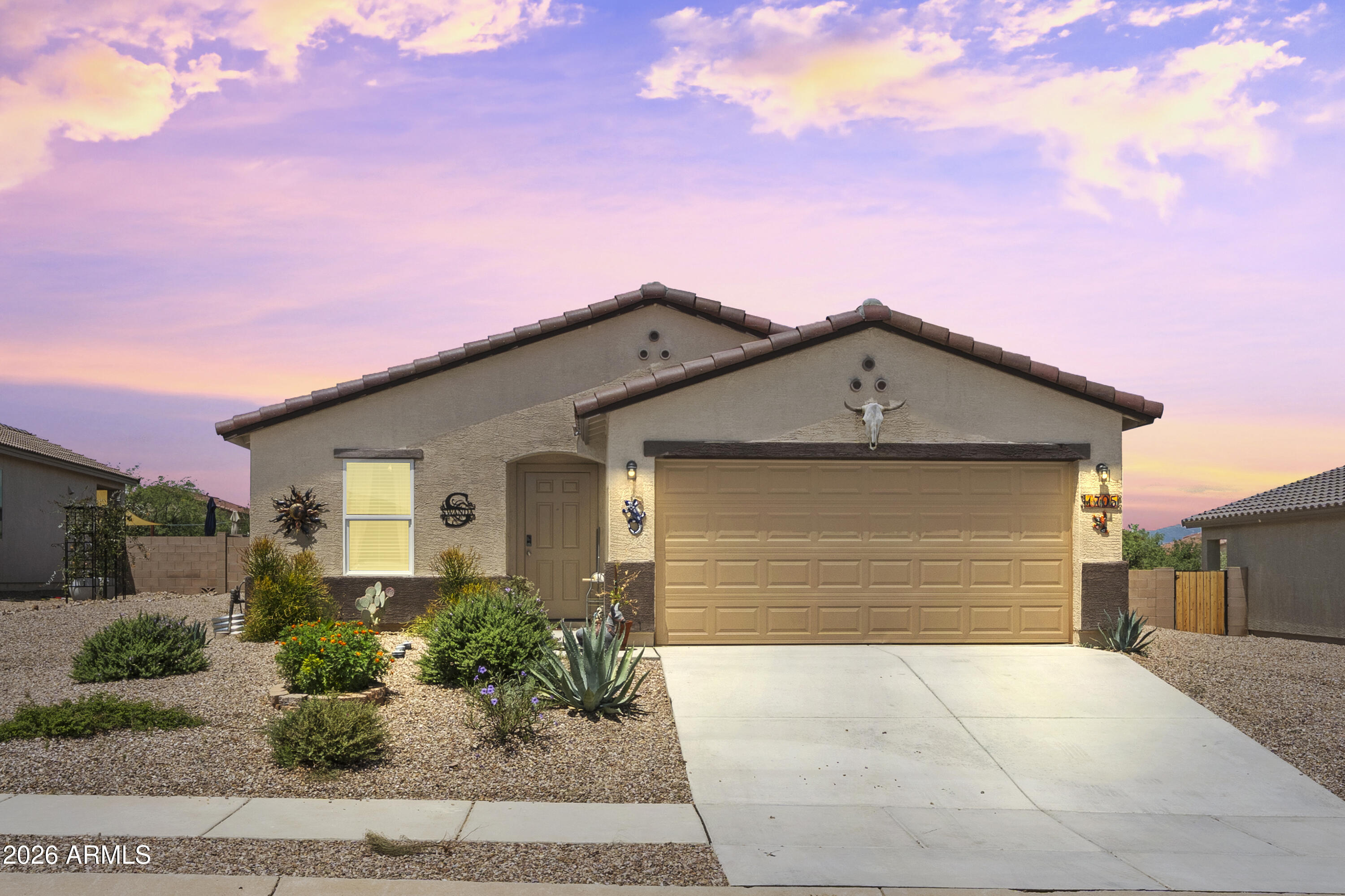 1705 S MOONSHADOW Drive, Benson, AZ 85602
