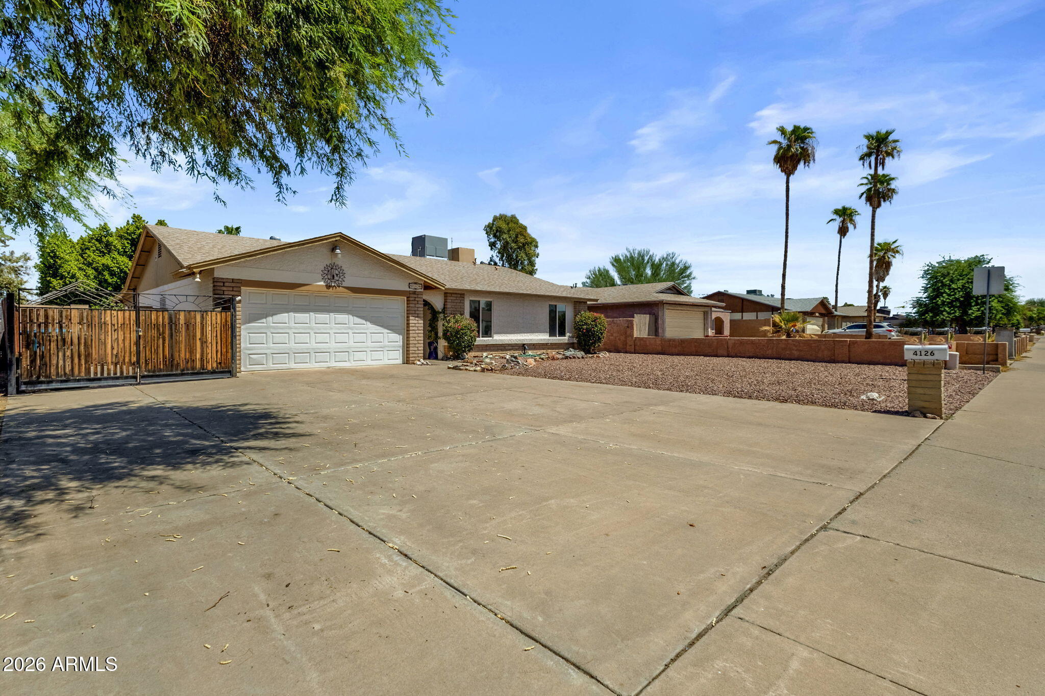 4126 W SWEETWATER Avenue, Phoenix, AZ 85029