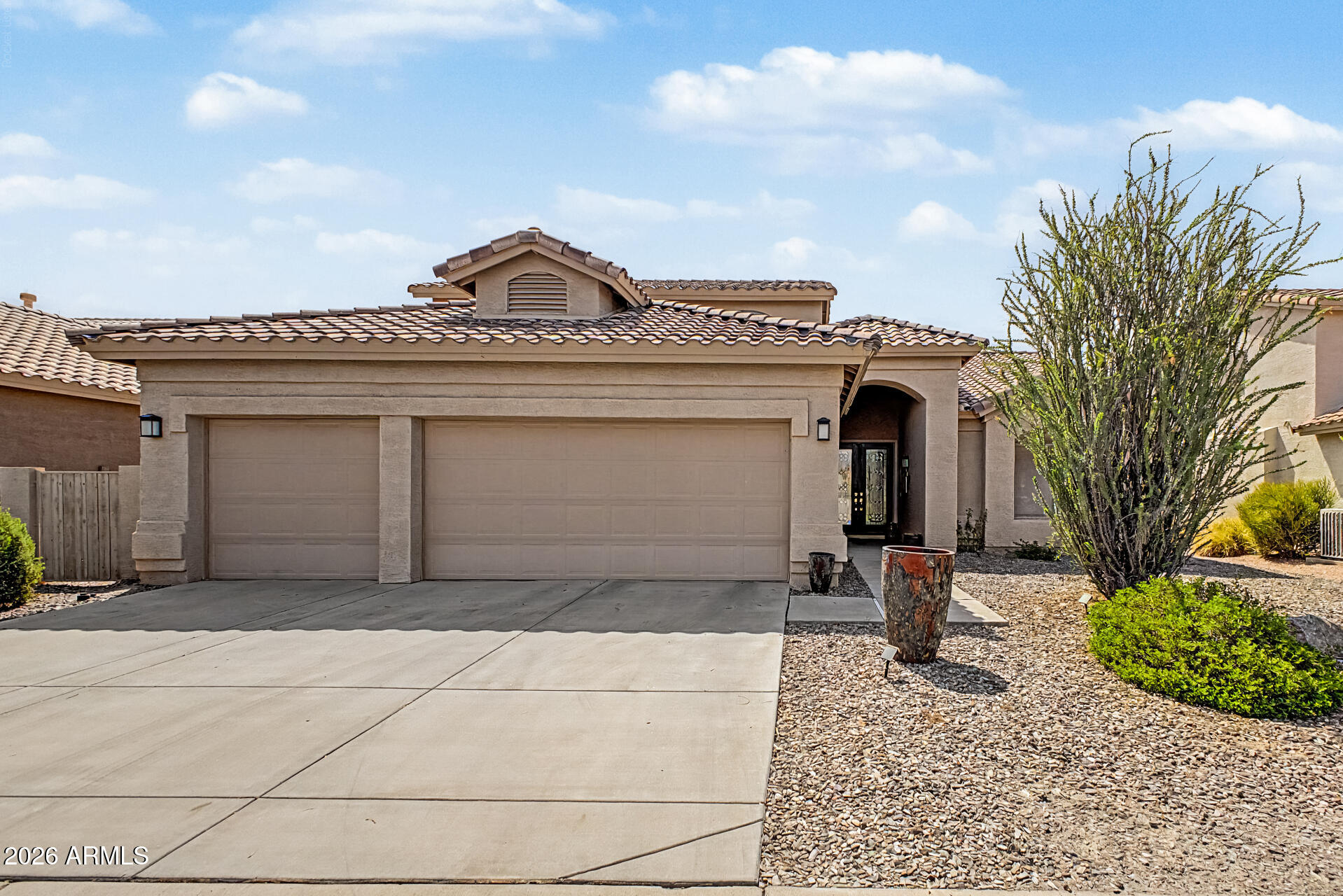 25102 S LAKEWAY Drive, Sun Lakes, AZ 85248