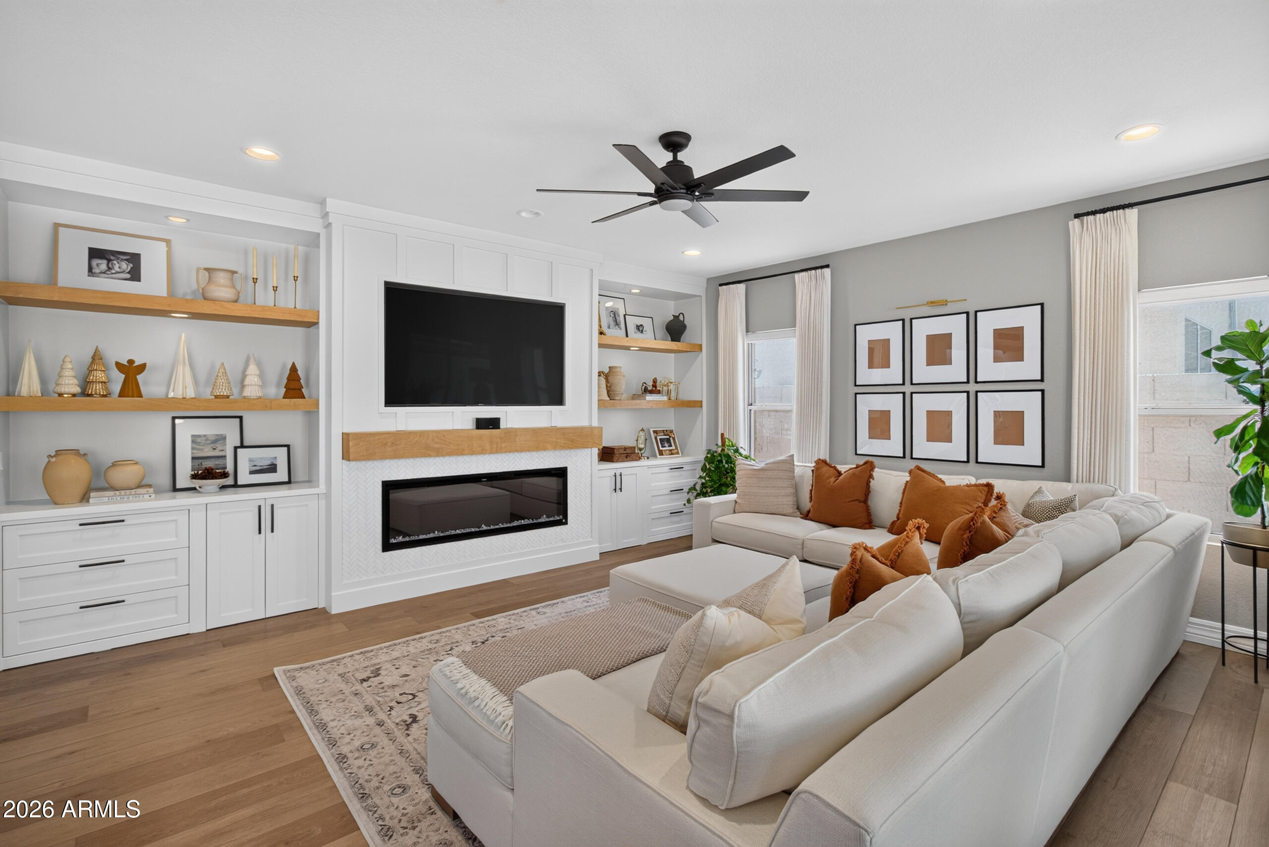 1080 N ASPEN Drive, Chandler, AZ 85226