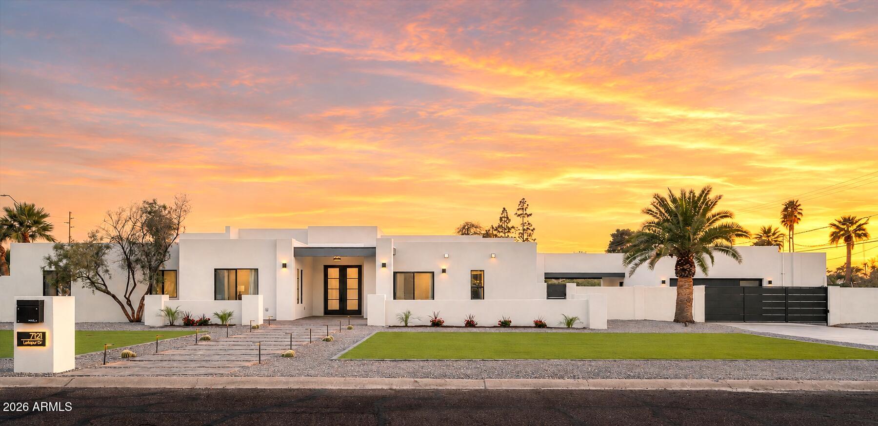 7121 E LARKSPUR Drive, Scottsdale, AZ 85254