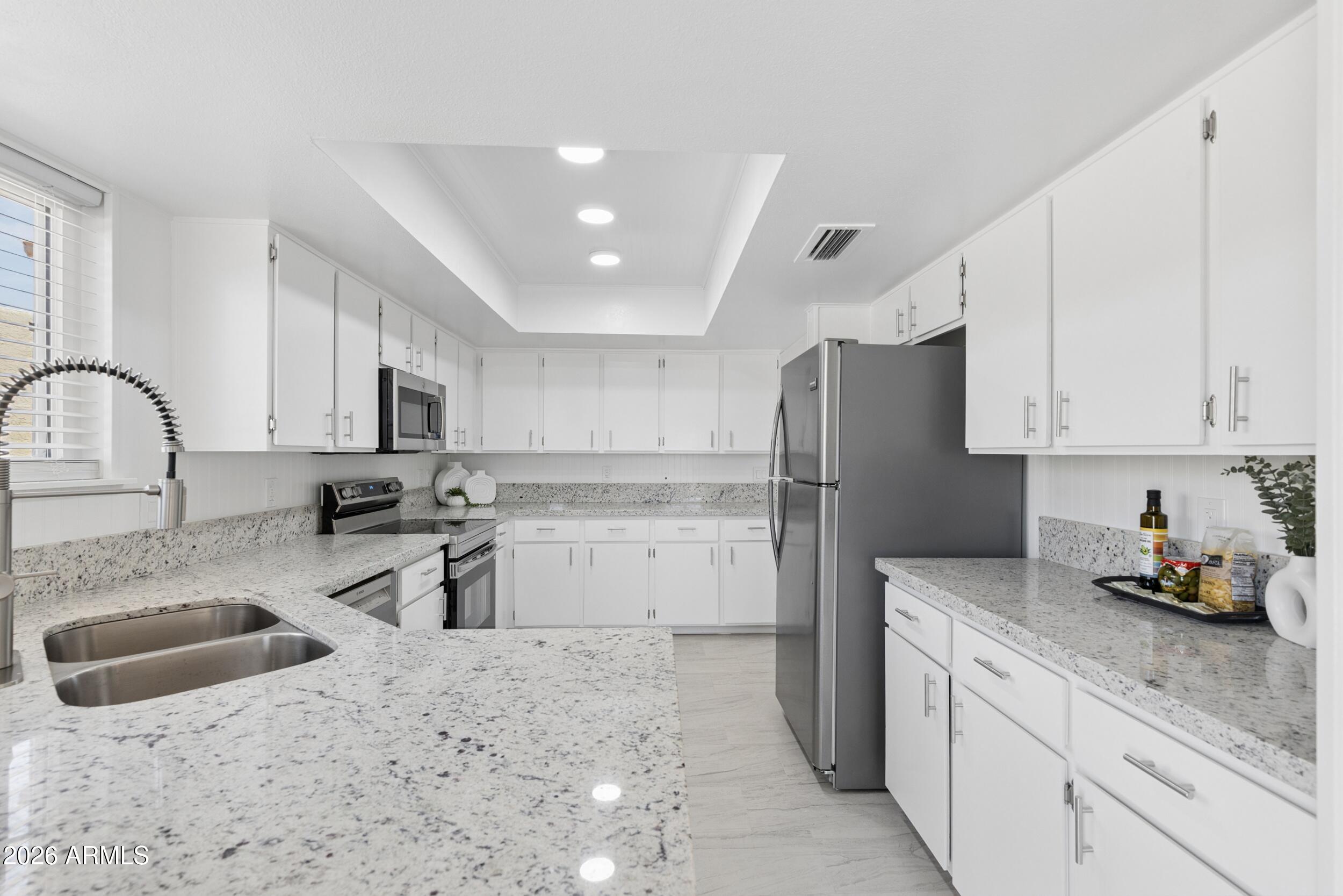 9602 E SHERWOOD Way, Sun Lakes, AZ 85248