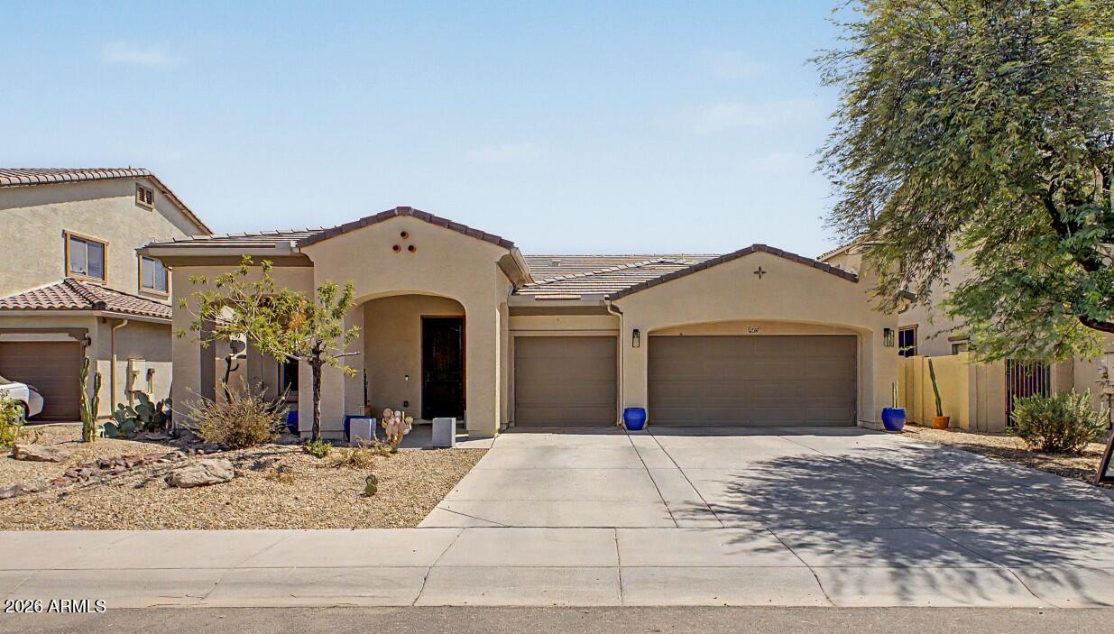 5229 W BRANHAM Lane, Laveen, AZ 85339