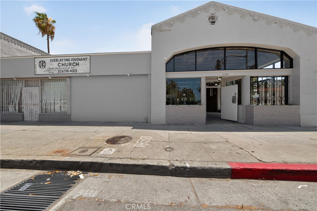 2928 W Vernon Avenue