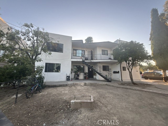5210 Oakland