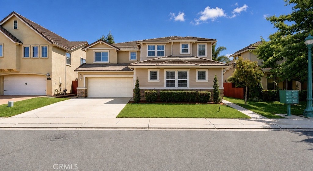 206 River Pointe