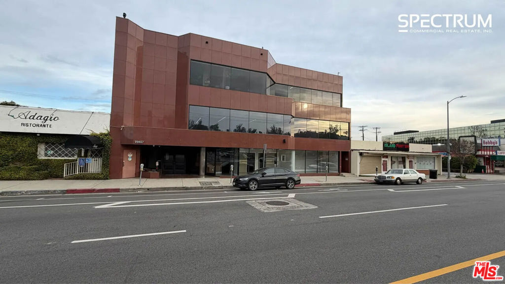 22837 Ventura Boulevard 202